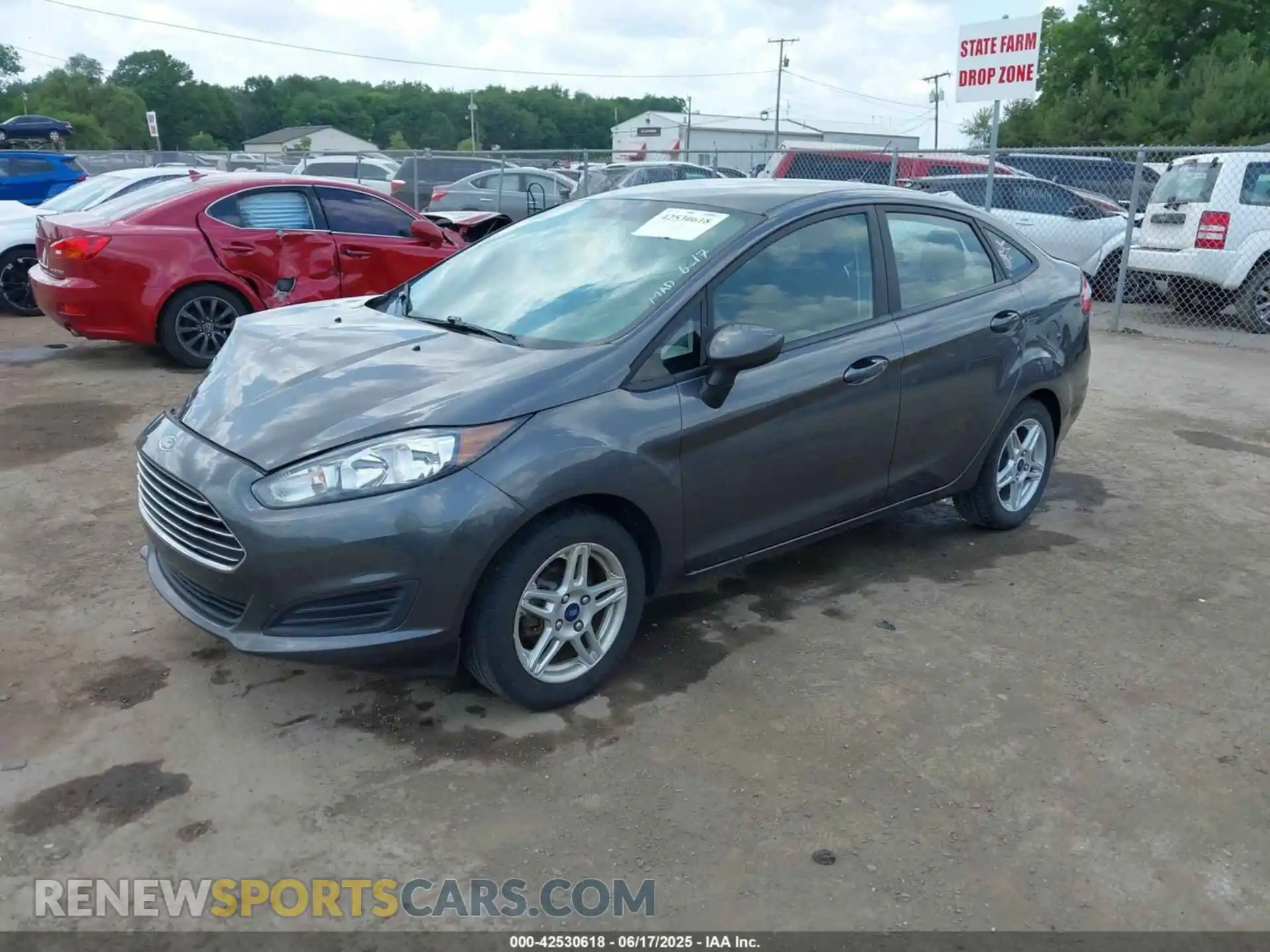 2 fotografías del automóvil dañado 3FADP4BJ7KM109118 FORD FIESTA 2019