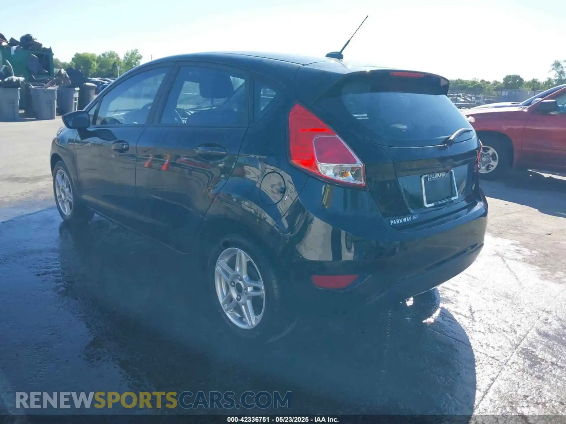 3 Фотография поврежденного автомобиля 3FADP4EJ3KM141754 FORD FIESTA 2019