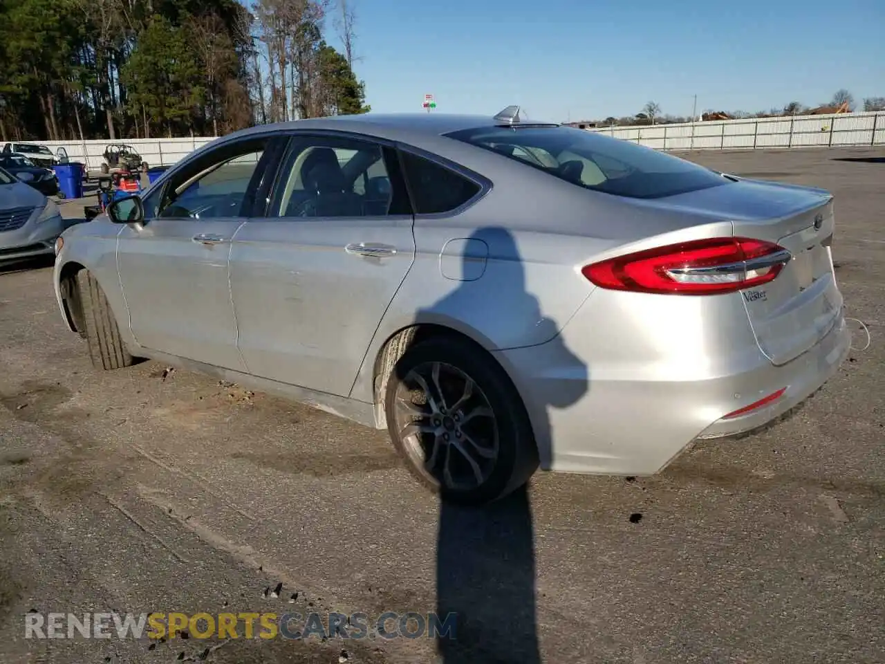 2 fotografías del automóvil dañado 3FA6P0CD3KR118962 FORD FUSION 2019