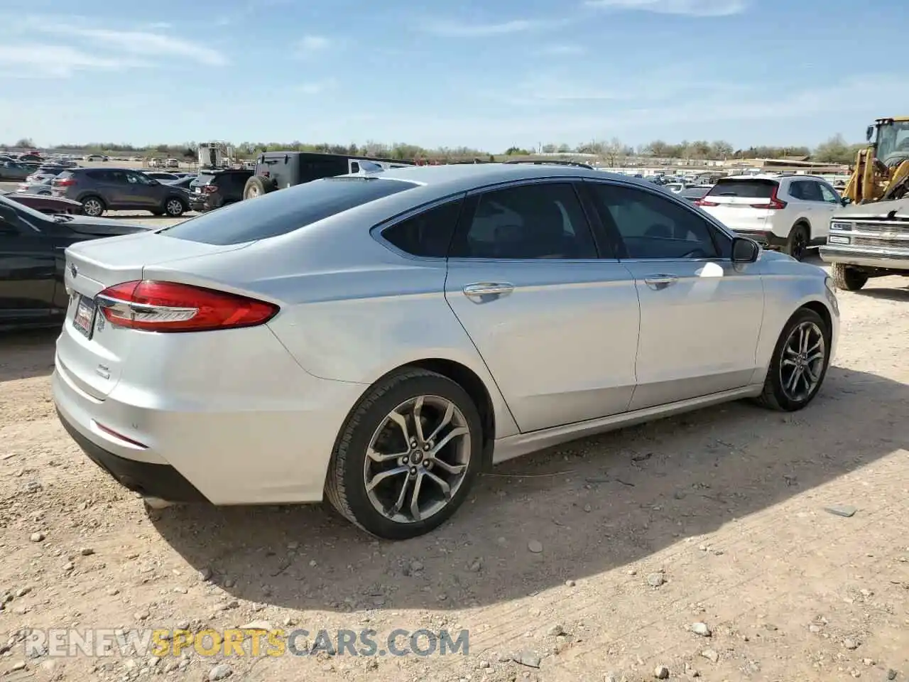 3 Photograph of a damaged car 3FA6P0CD3KR252967 FORD FUSION 2019