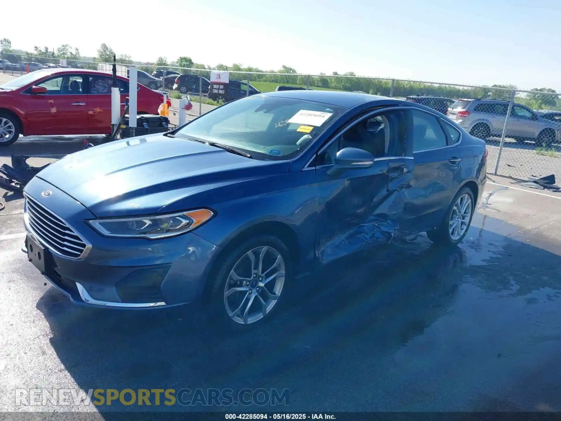 2 Photograph of a damaged car 3FA6P0CD3KR260227 FORD FUSION 2019