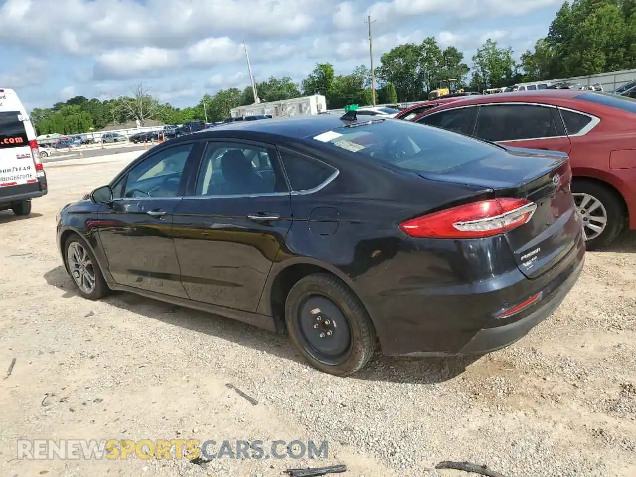 2 Photograph of a damaged car 3FA6P0CD5LR116423 FORD FUSION 2020