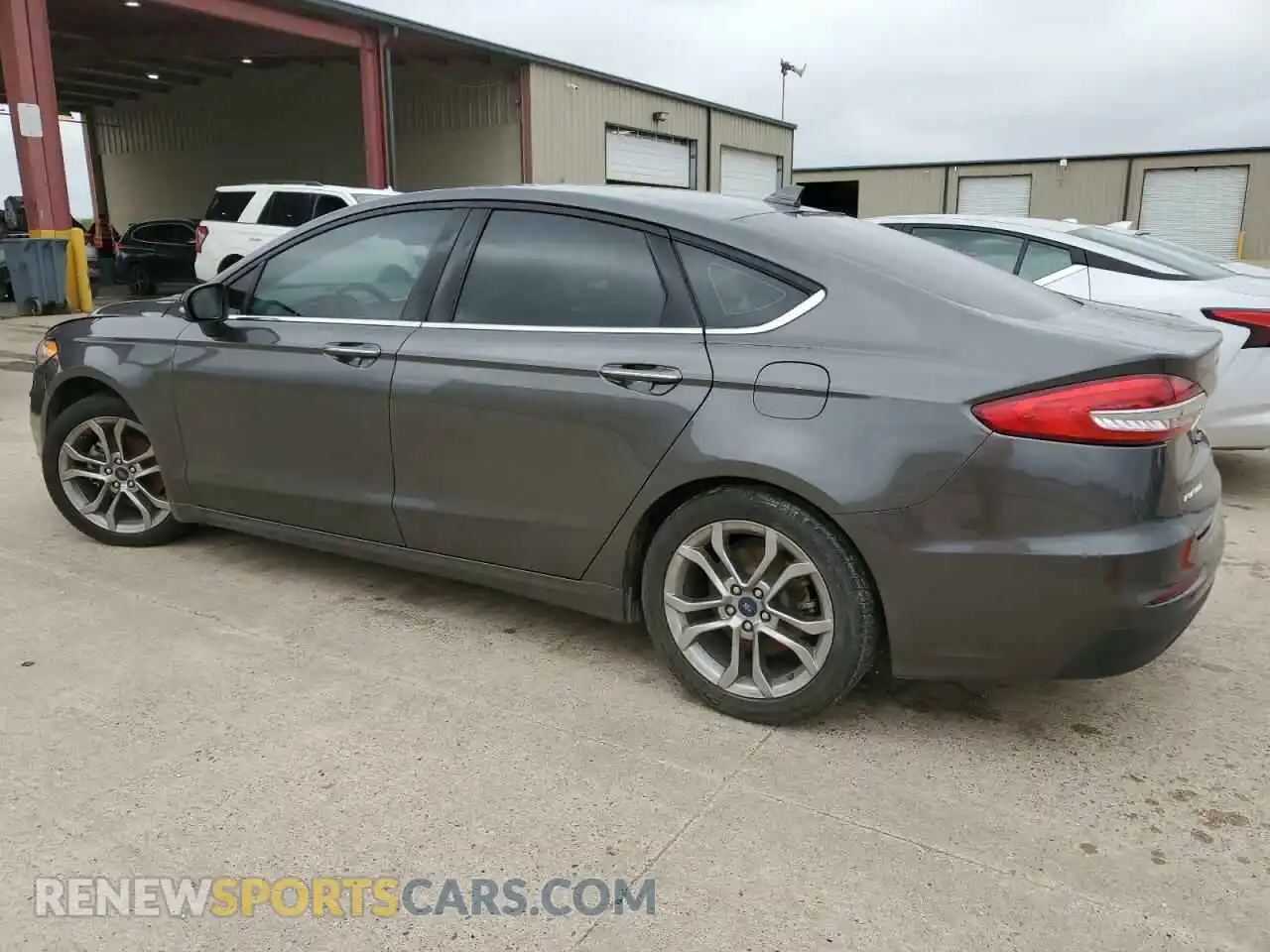 2 Photograph of a damaged car 3FA6P0CD6LR174430 FORD FUSION 2020