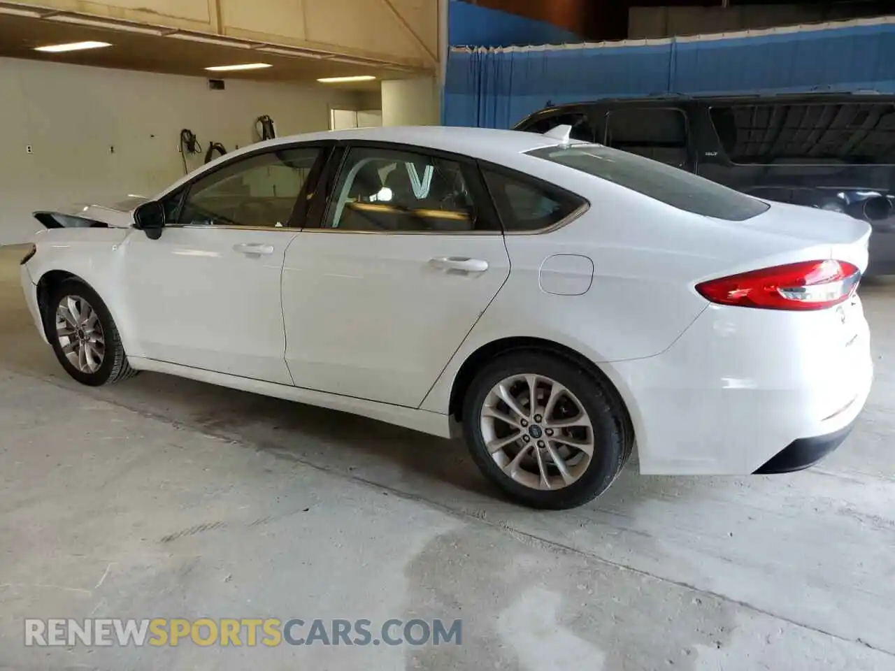 2 Photograph of a damaged car 3FA6P0HD3LR122908 FORD FUSION 2020