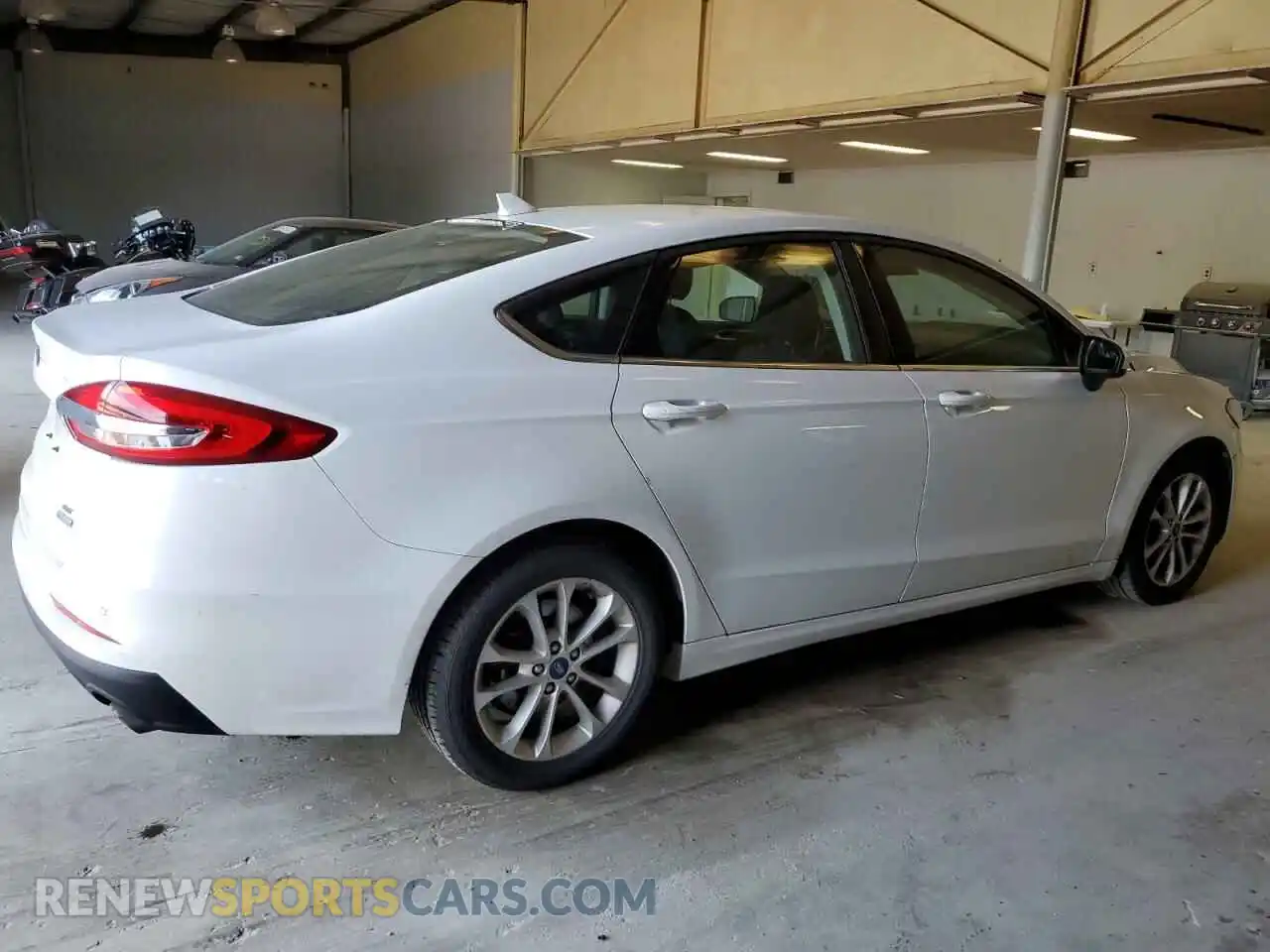 3 Photograph of a damaged car 3FA6P0HD3LR122908 FORD FUSION 2020