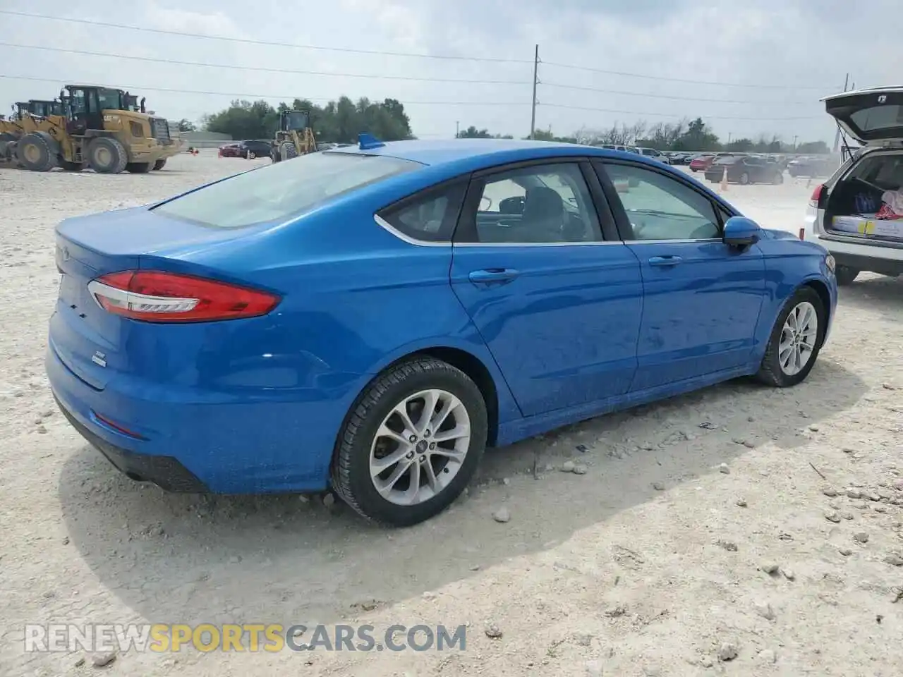 3 Photograph of a damaged car 3FA6P0HD5LR168627 FORD FUSION 2020