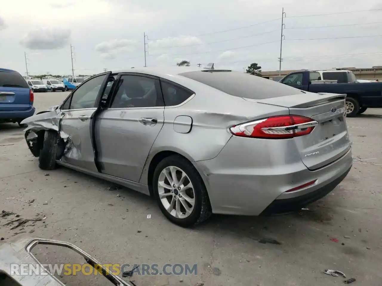 2 Photograph of a damaged car 3FA6P0LU6LR104281 FORD FUSION 2020