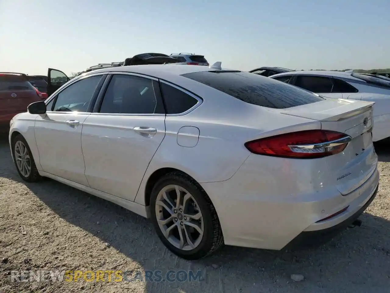 2 fotografías del automóvil dañado 3FA6P0RUXLR230201 FORD FUSION 2020