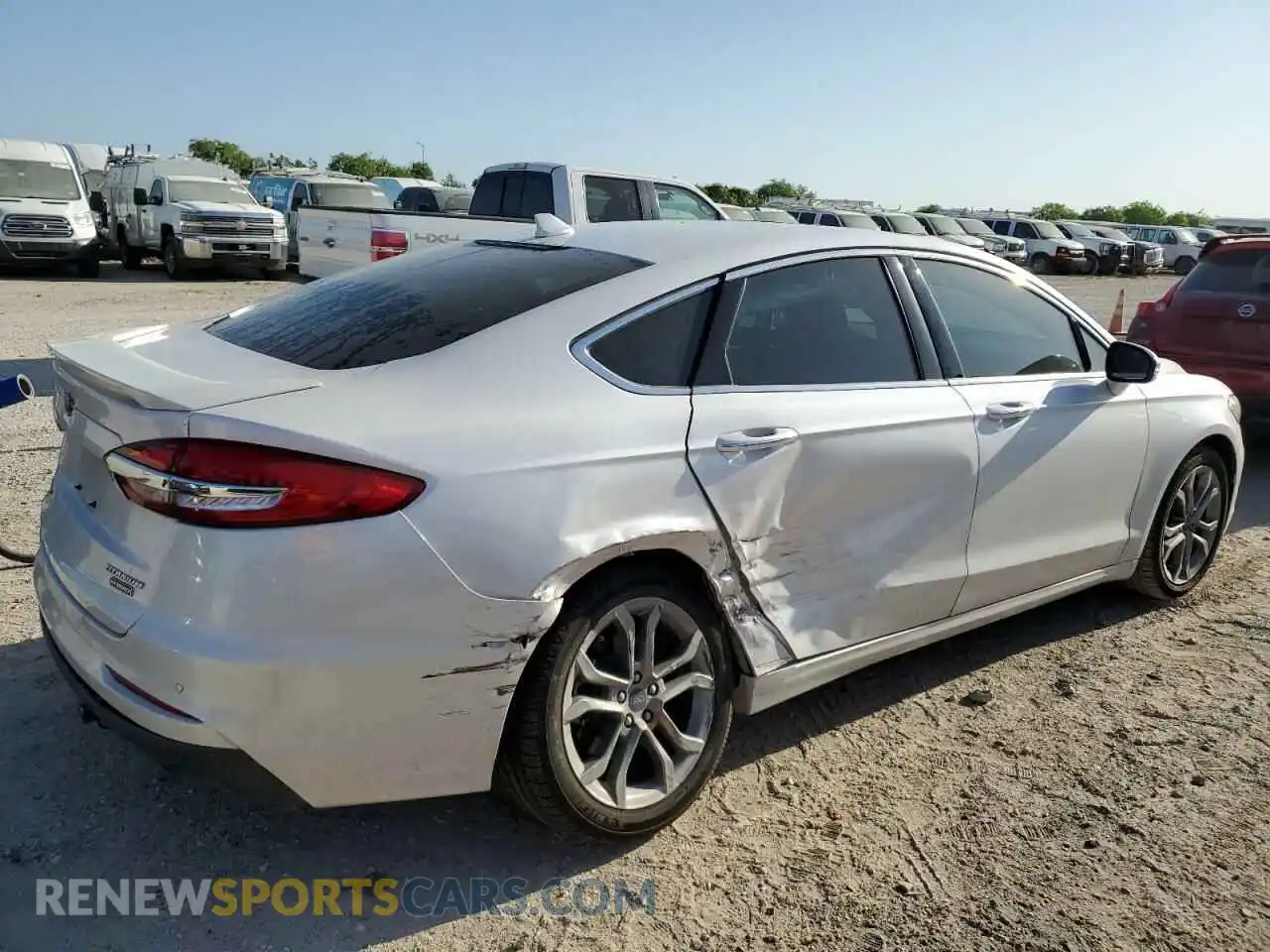 3 fotografías del automóvil dañado 3FA6P0RUXLR230201 FORD FUSION 2020