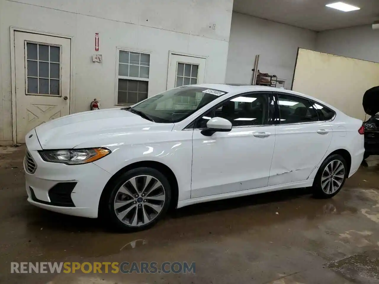 1 Photograph of a damaged car 3FA6P0T97LR190504 FORD FUSION 2020