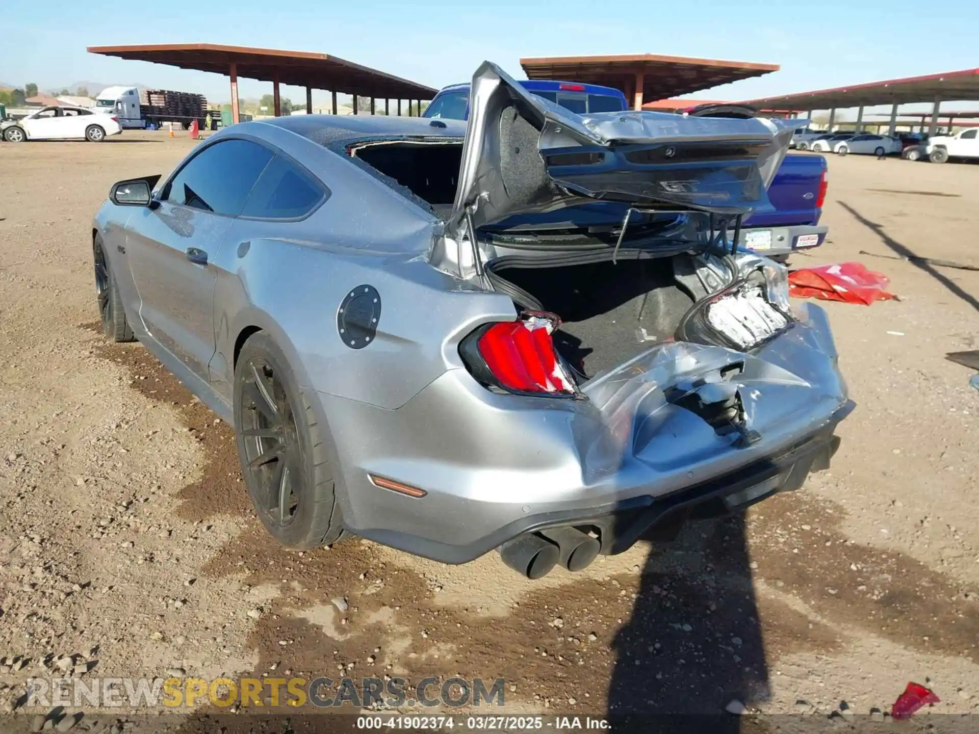 3 Photograph of a damaged car 1FA6P8CF8L5111400 FORD MUSTANG 2020