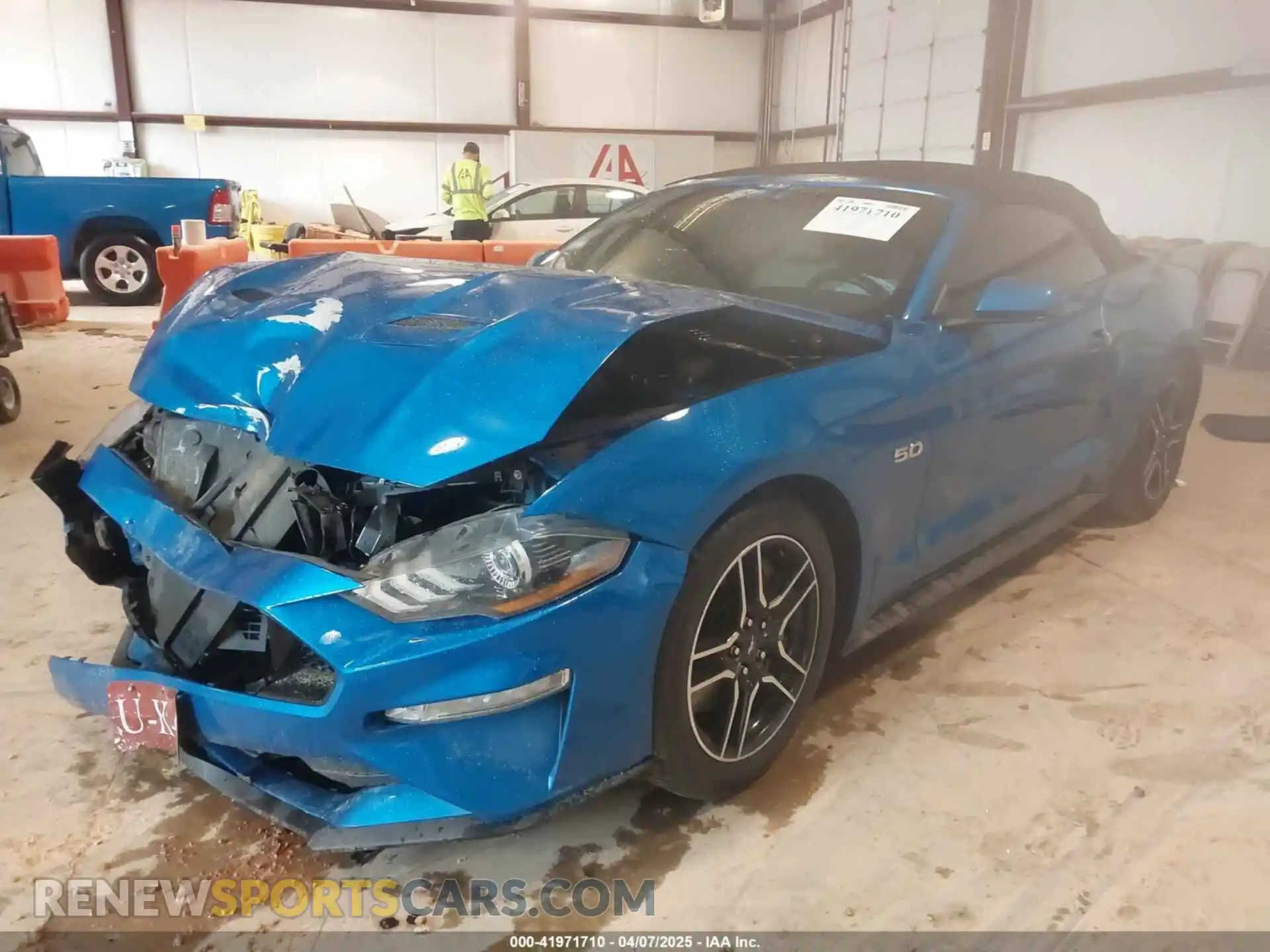 2 Photograph of a damaged car 1FATP8FF4L5113062 FORD MUSTANG 2020