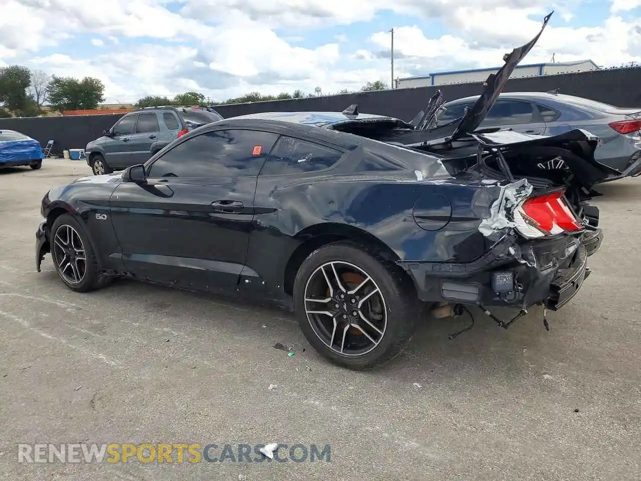 2 Фотография поврежденного автомобиля 1FA6P8CF0M5116754 FORD MUSTANG 2021