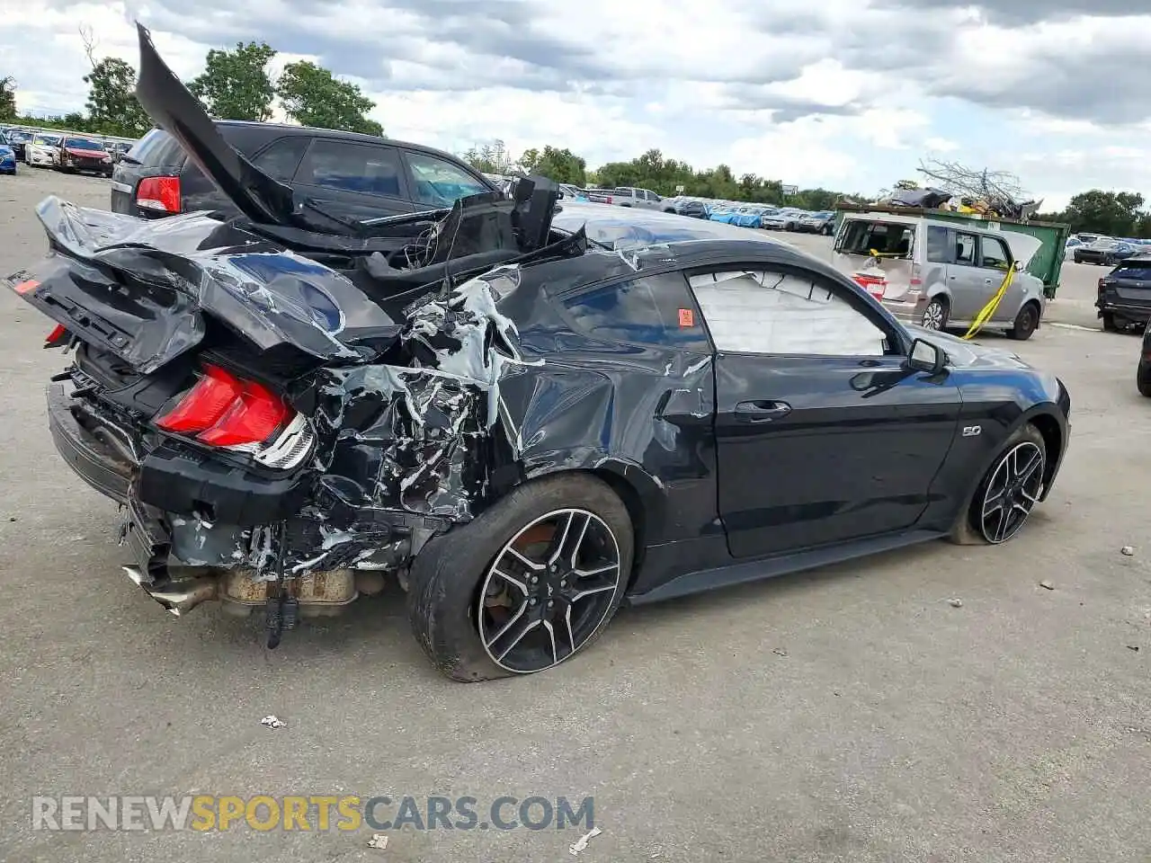 3 Фотография поврежденного автомобиля 1FA6P8CF0M5116754 FORD MUSTANG 2021
