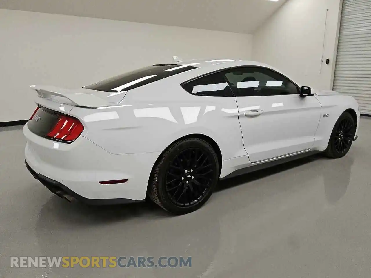 3 Photograph of a damaged car 1FA6P8CF2M5122054 FORD MUSTANG 2021