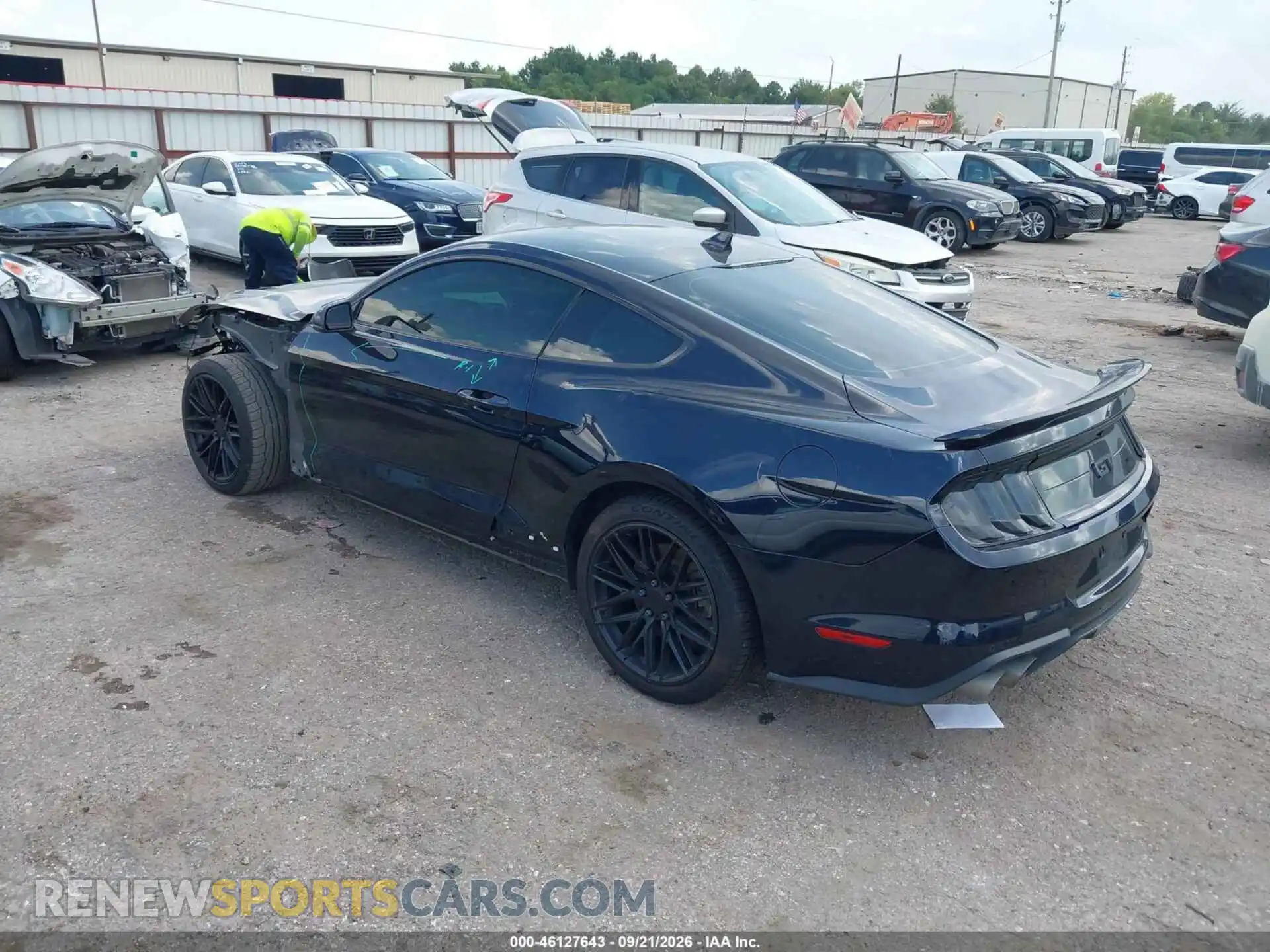 3 Фотография поврежденного автомобиля 1FA6P8CF2M5148380 FORD MUSTANG 2021