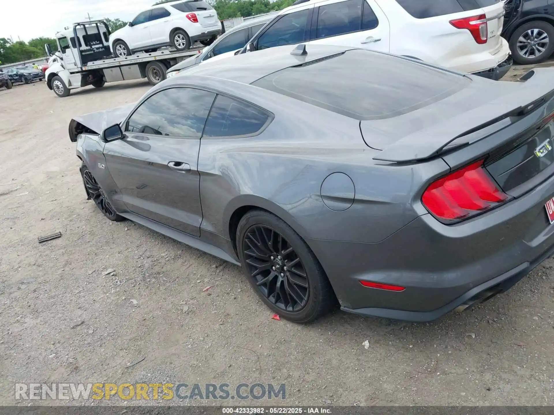 3 Photograph of a damaged car 1FA6P8CF3M5112777 FORD MUSTANG 2021