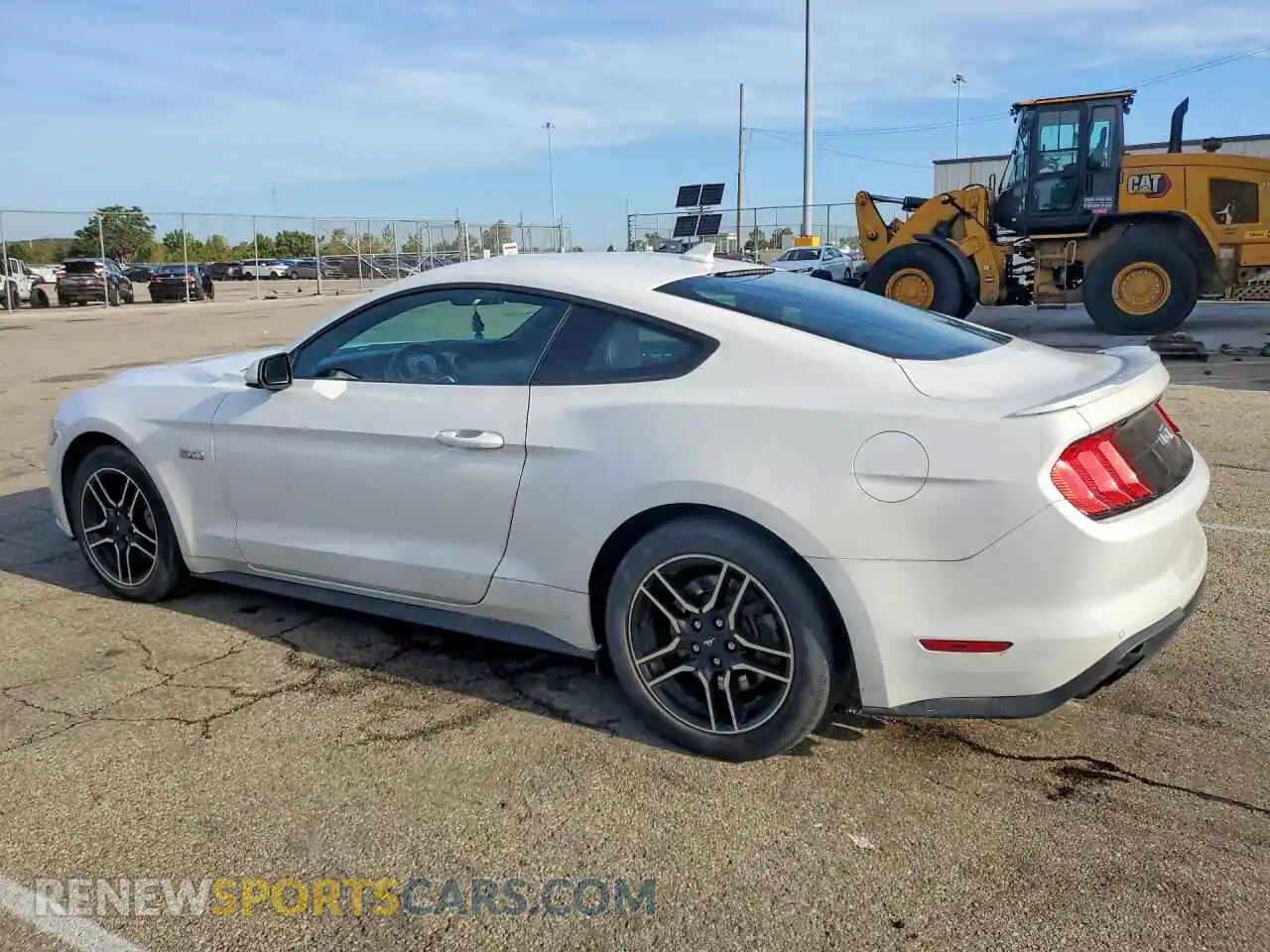 2 fotografías del automóvil dañado 1FA6P8CF9M5124917 FORD MUSTANG 2021