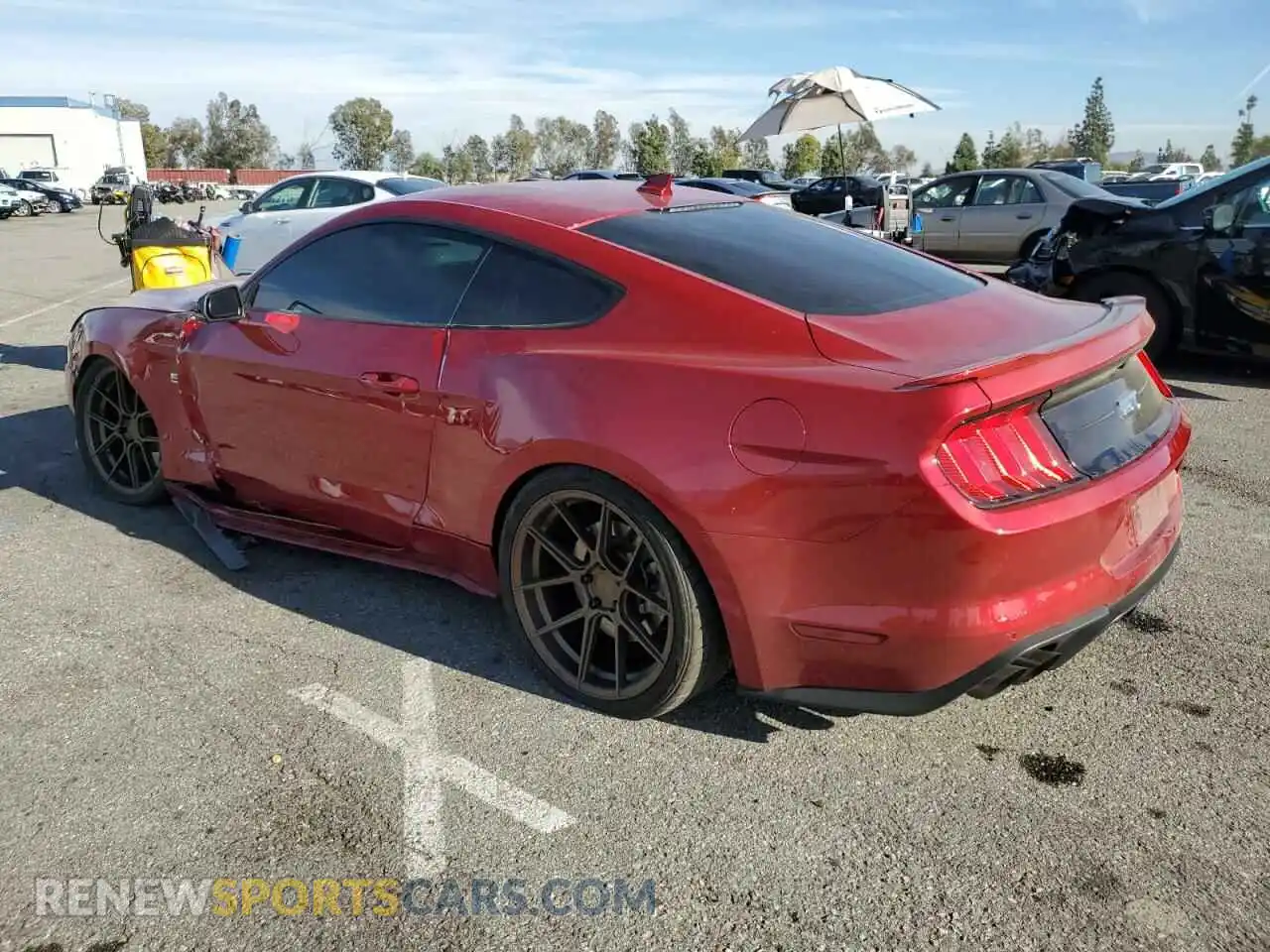 2 fotografías del automóvil dañado 1FA6P8CF9M5149025 FORD MUSTANG 2021