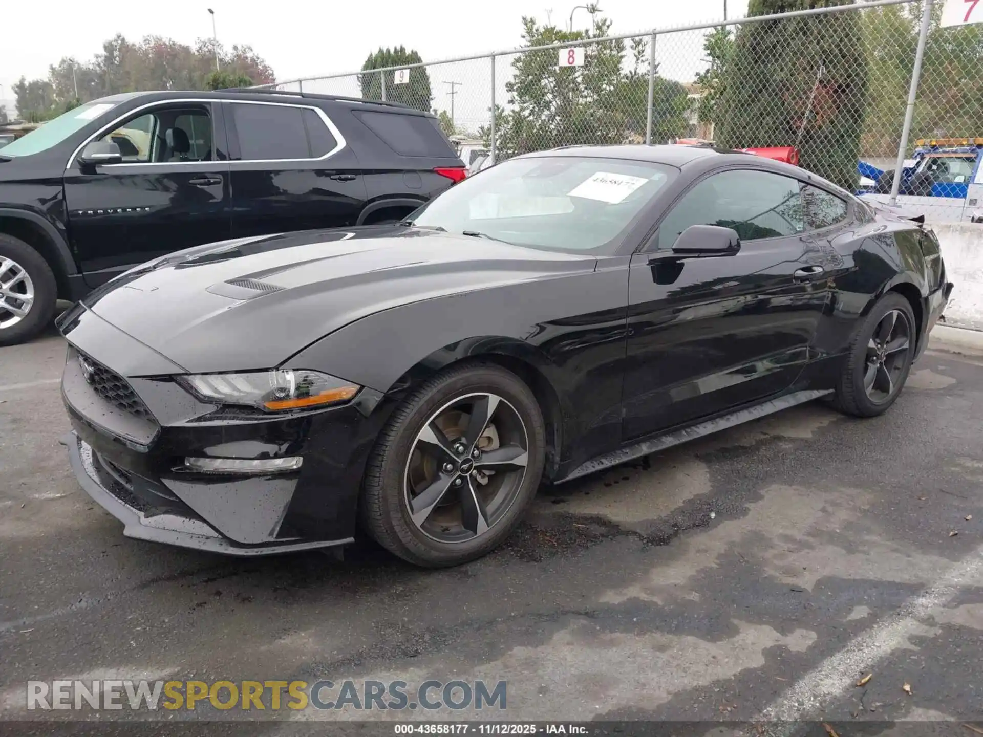 2 fotografías del automóvil dañado 1FA6P8THXM5147575 FORD MUSTANG 2021