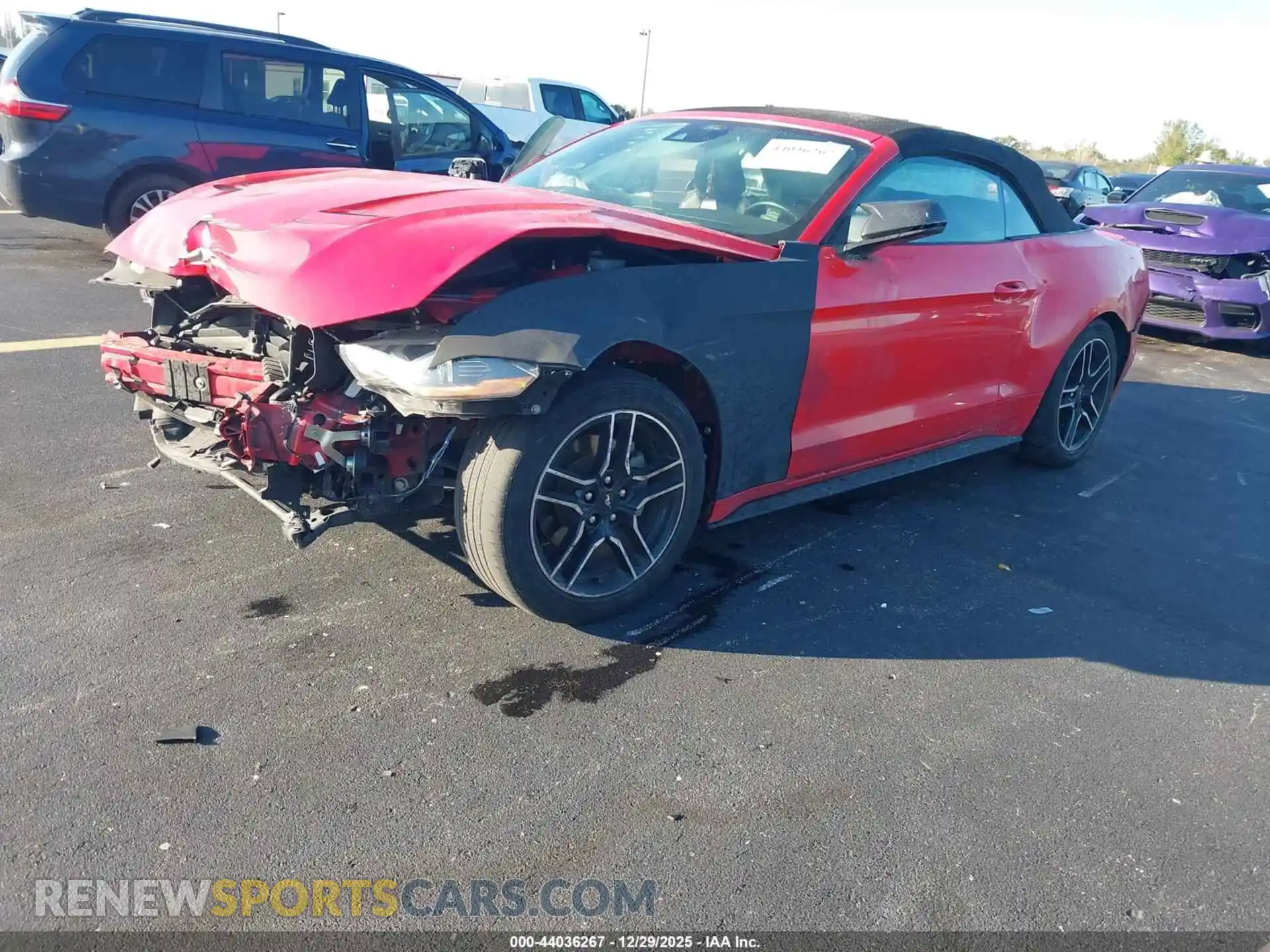 2 Photograph of a damaged car 1FATP8UH0M5116367 FORD MUSTANG 2021