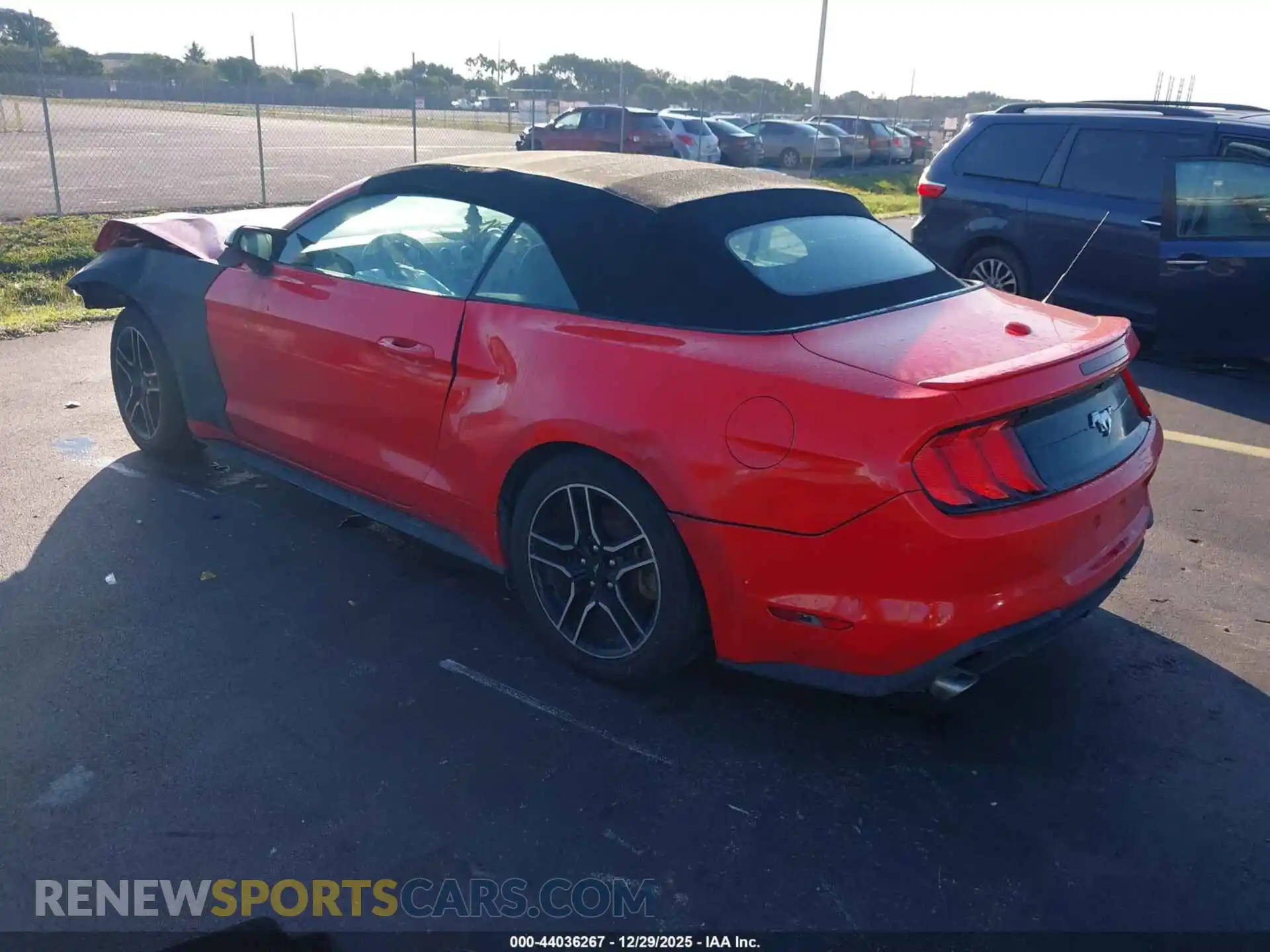 3 Photograph of a damaged car 1FATP8UH0M5116367 FORD MUSTANG 2021