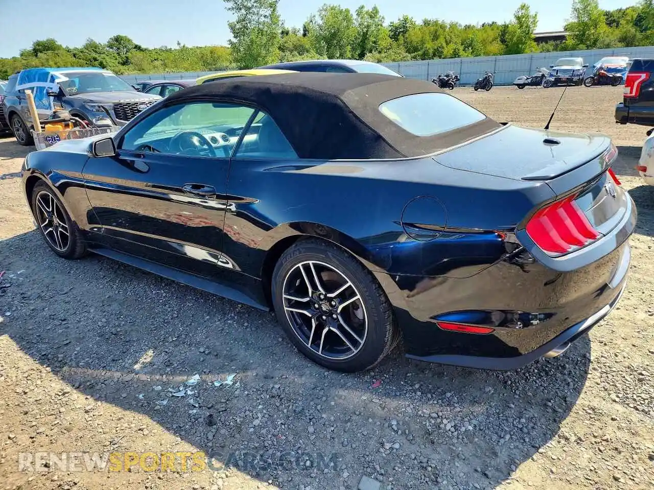 2 fotografías del automóvil dañado 1FATP8UH2M5116726 FORD MUSTANG 2021