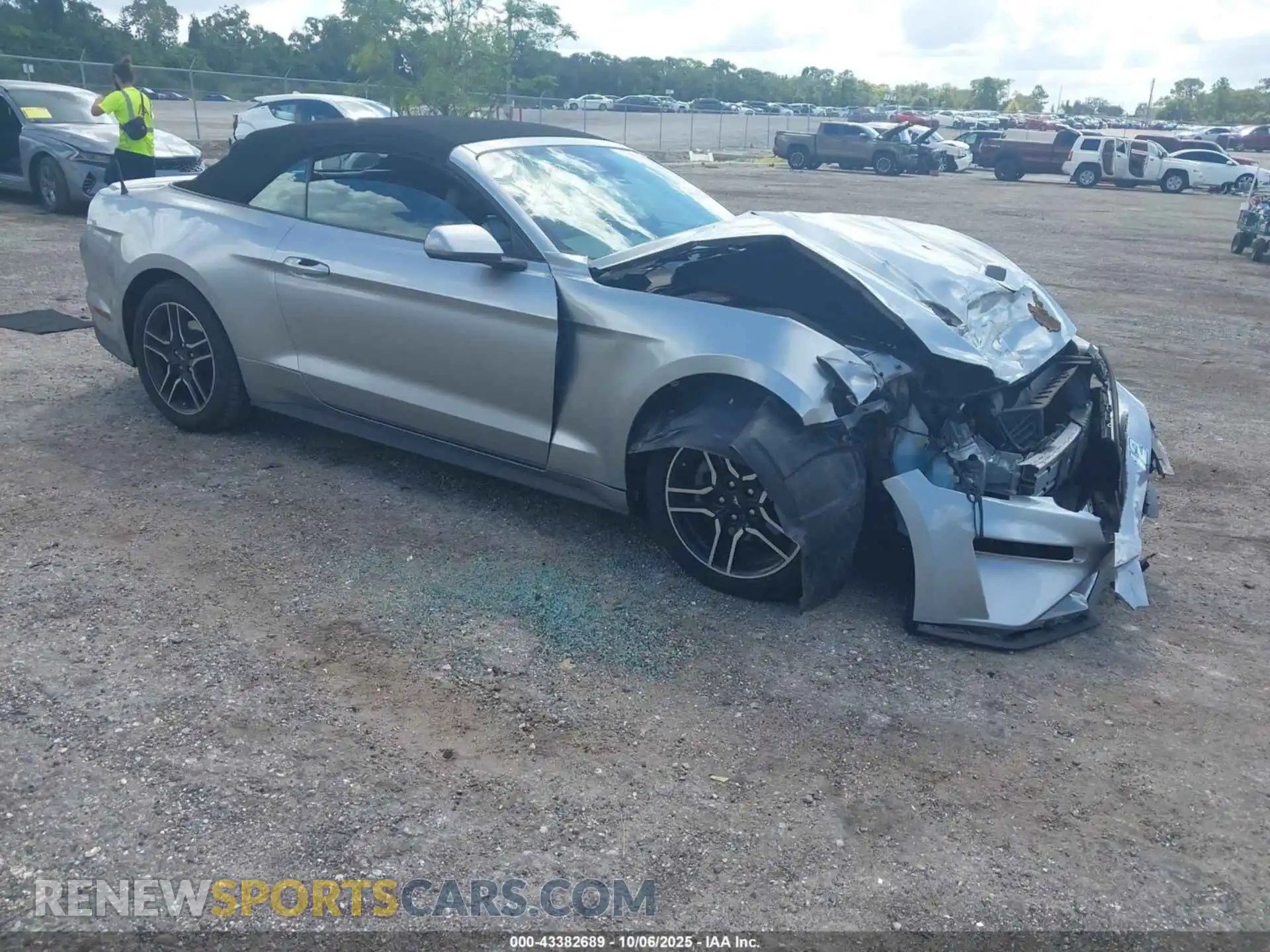 1 Photograph of a damaged car 1FATP8UH5M5103954 FORD MUSTANG 2021