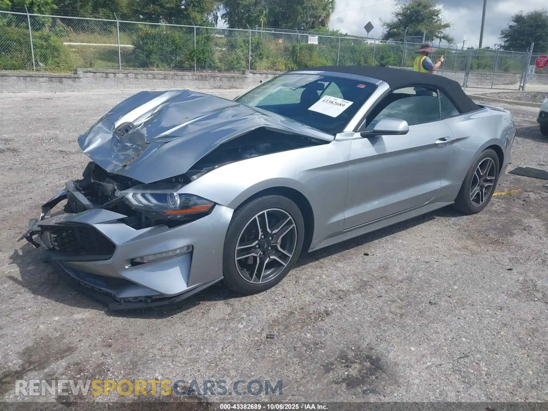 2 Photograph of a damaged car 1FATP8UH5M5103954 FORD MUSTANG 2021