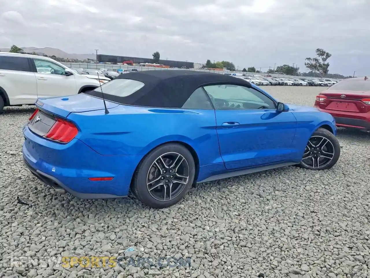 3 Photograph of a damaged car 1FATP8UH6M5136610 FORD MUSTANG 2021