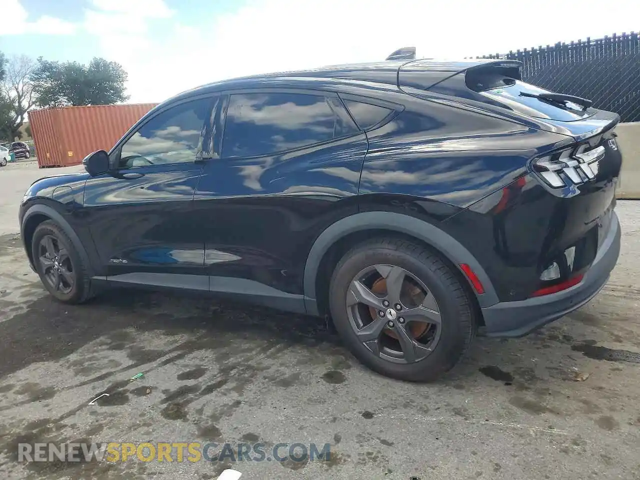2 Photograph of a damaged car 3FMTK1SS9MMA01724 FORD MUSTANG 2021