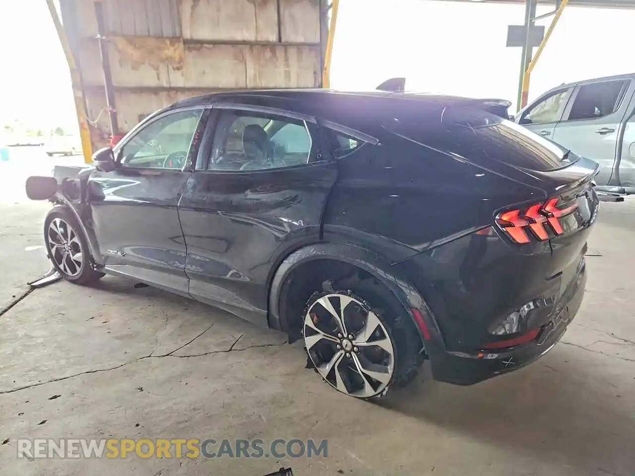 2 Photograph of a damaged car 3FMTK3SU0PMA83540 FORD MUSTANG 2023