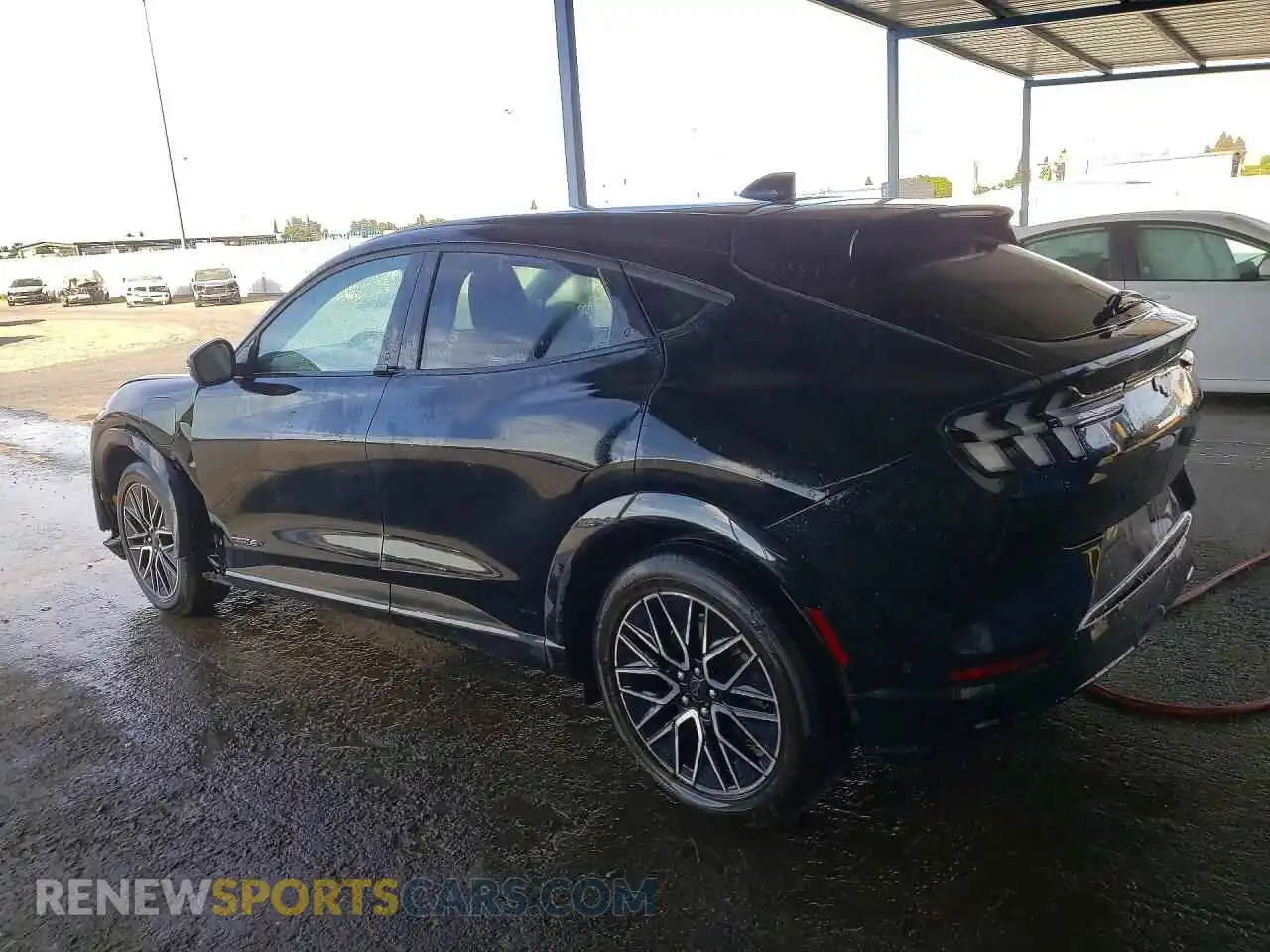 2 fotografías del automóvil dañado 3FMTK3SU4RMA04499 FORD MUSTANG 2024