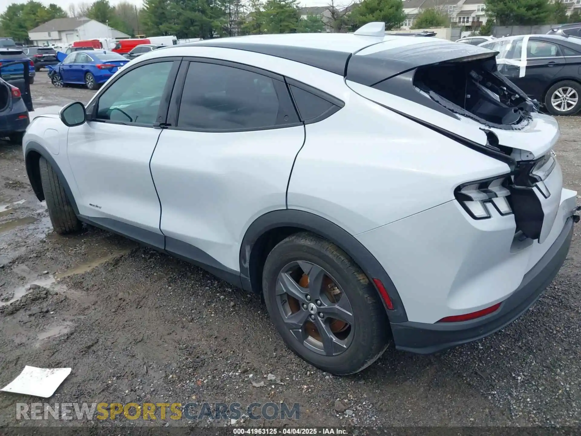 3 Photograph of a damaged car 3FMTK1RM1MMA33946 FORD MUSTANG MACH-E 2021