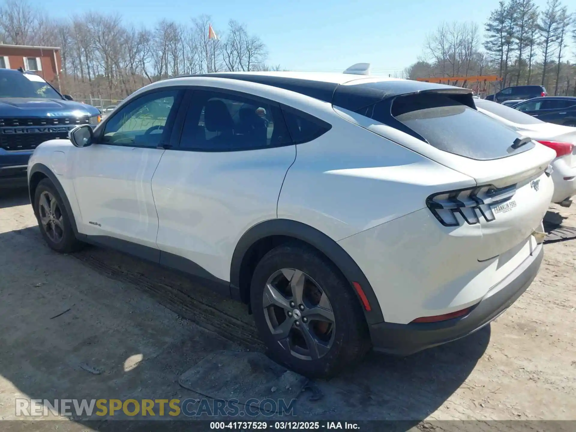 3 Photograph of a damaged car 3FMTK1SS2NMA17717 FORD MUSTANG MACH-E 2022
