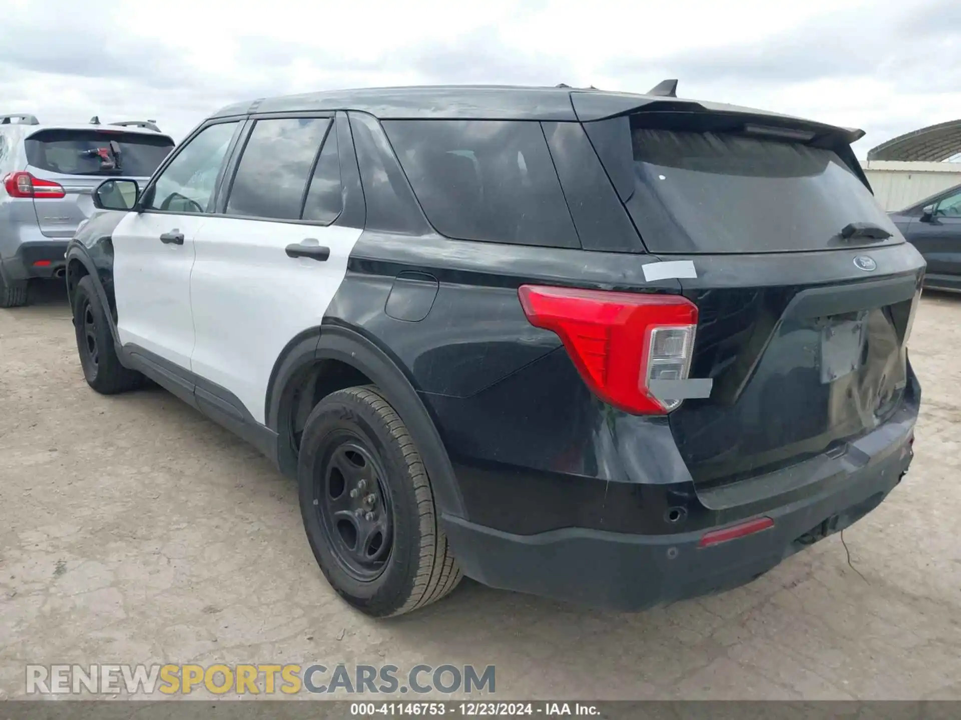 3 Photograph of a damaged car 1FM5K8AB1MGA24900 FORD POLICE INTERCEPTOR 2021