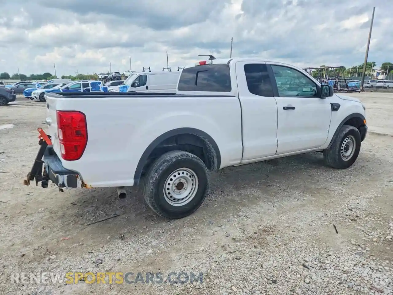 3 fotografías del automóvil dañado 1FTER1EH1MLD36051 FORD RANGER 2021