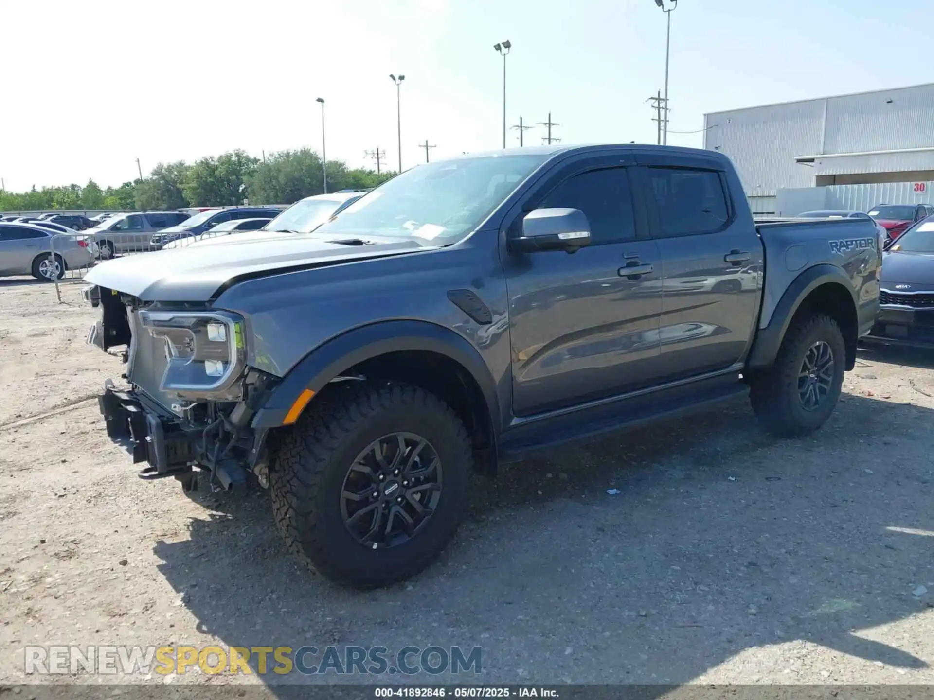 2 fotografías del automóvil dañado 1FTER4LR3RLE10431 FORD RANGER 2024