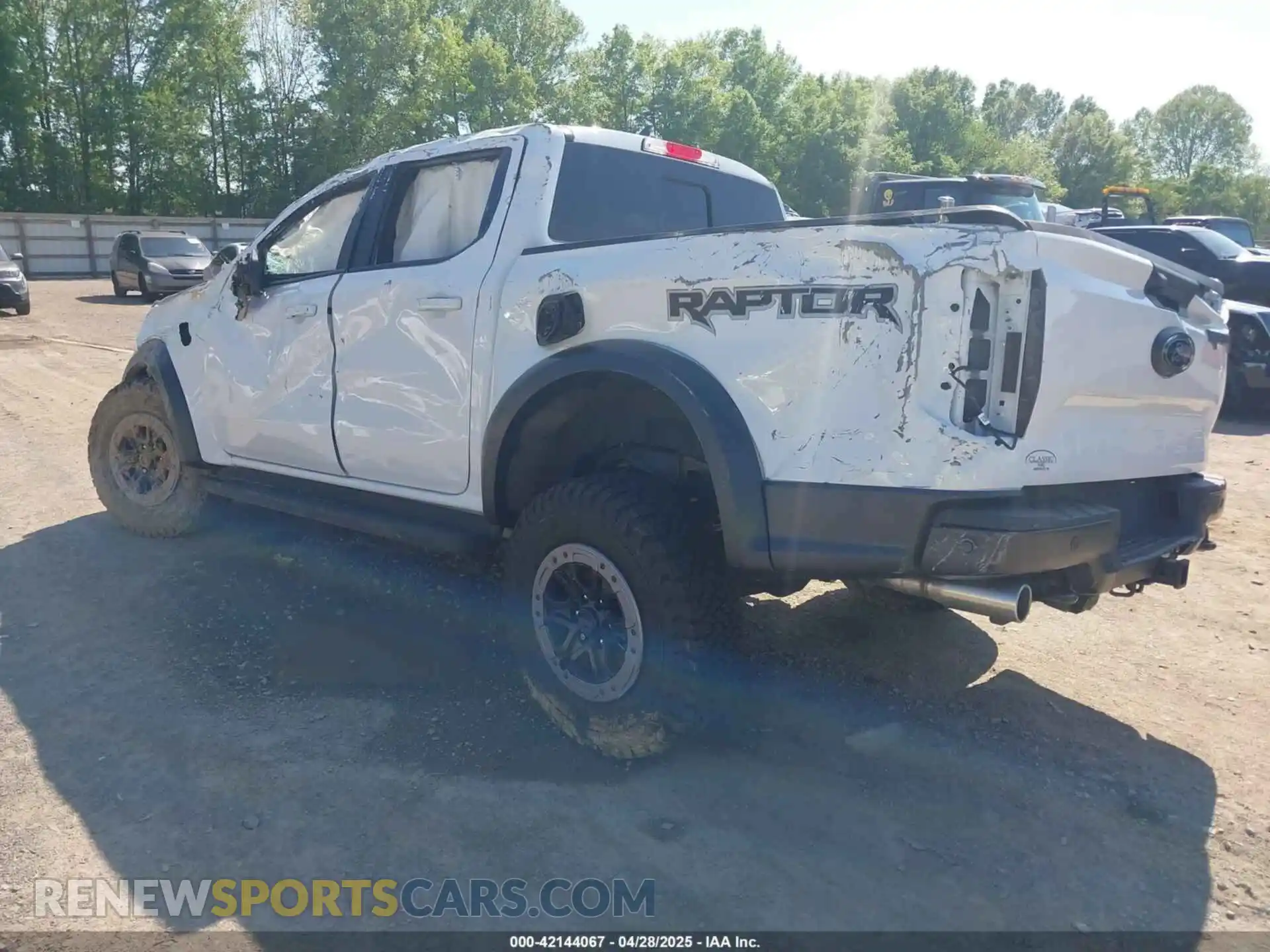 3 fotografías del automóvil dañado 1FTER4LR8RLE48320 FORD RANGER 2024