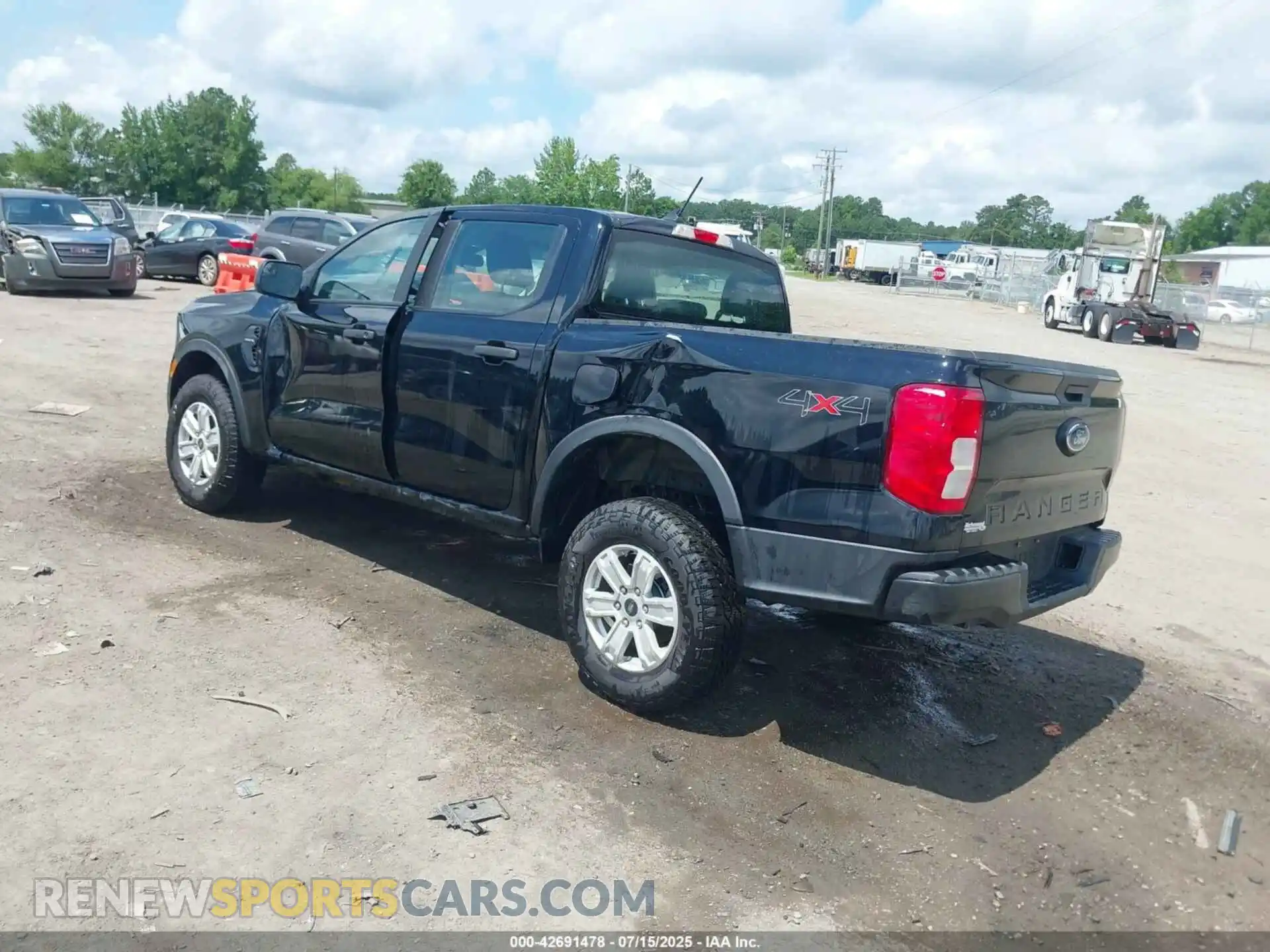 3 Photograph of a damaged car 1FTER4PHXSLE08036 FORD RANGER 2025