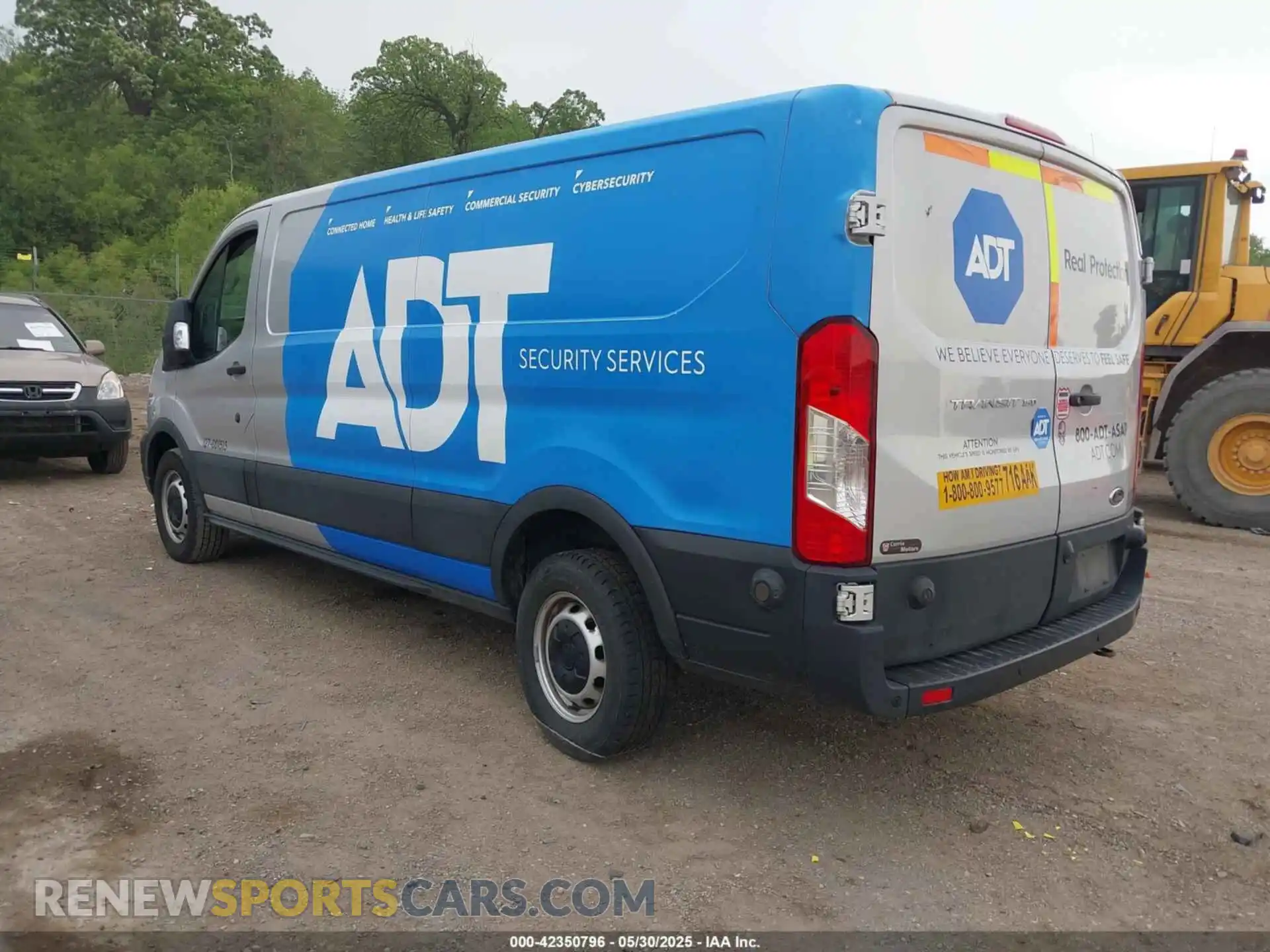3 Photograph of a damaged car 1FTYE1Y86LKB01668 FORD TRANSIT-150 2020