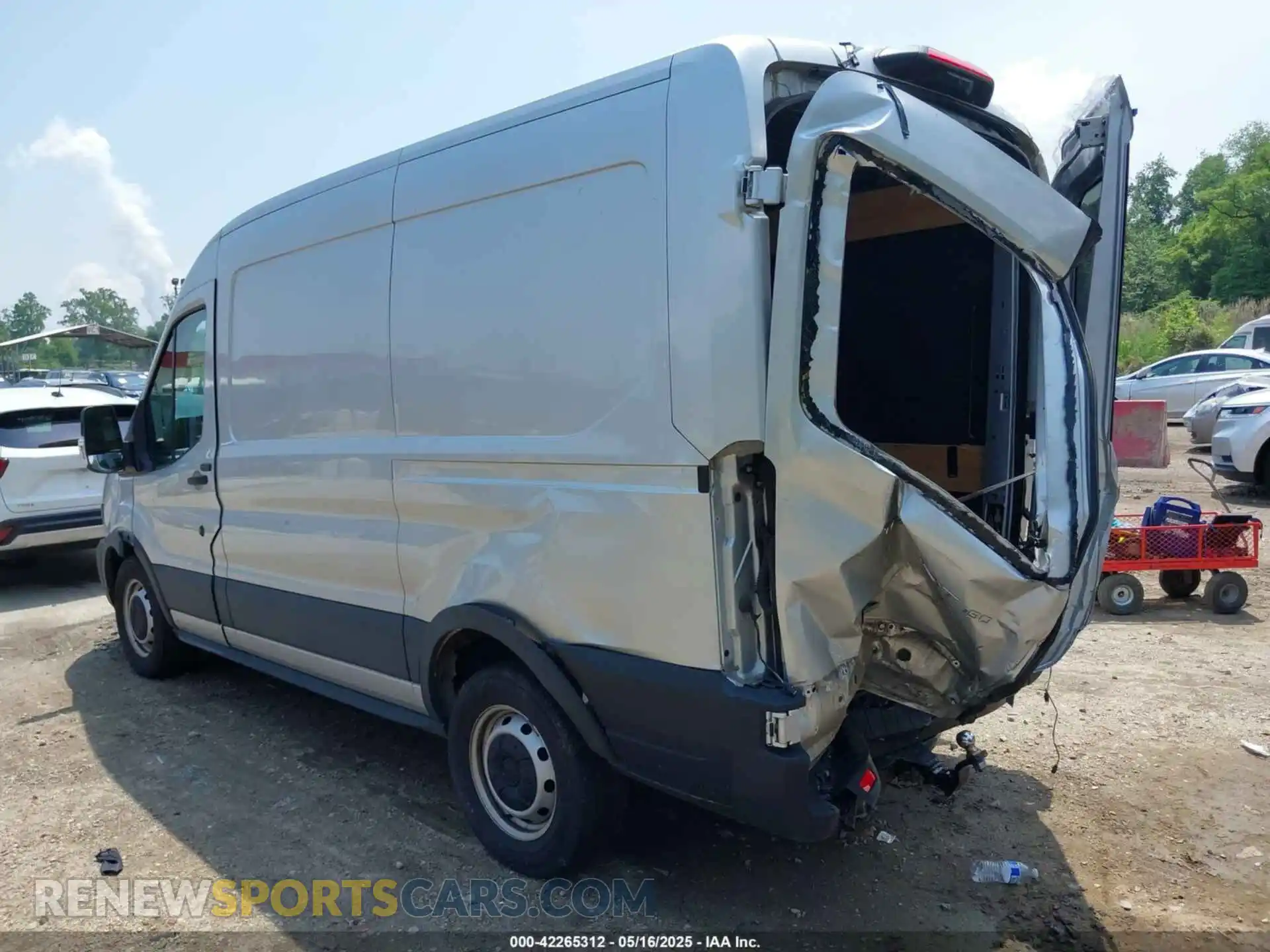 3 Photograph of a damaged car 1FTYE1CG8MKA98319 FORD TRANSIT-150 2021
