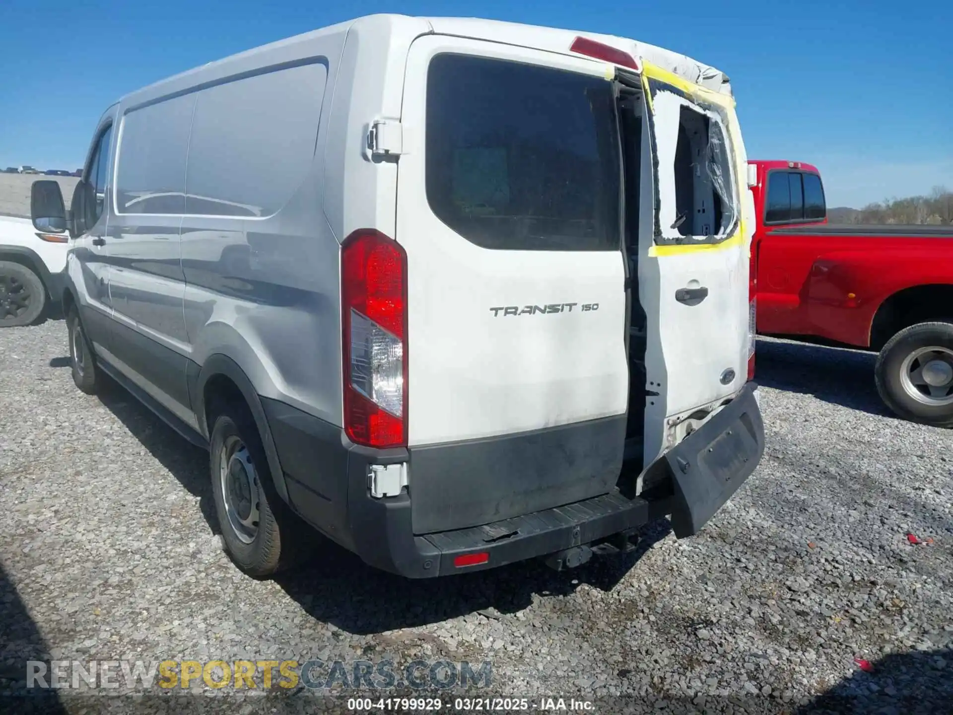 3 Photograph of a damaged car 1FTYE1Y82MKA39767 FORD TRANSIT-150 2021
