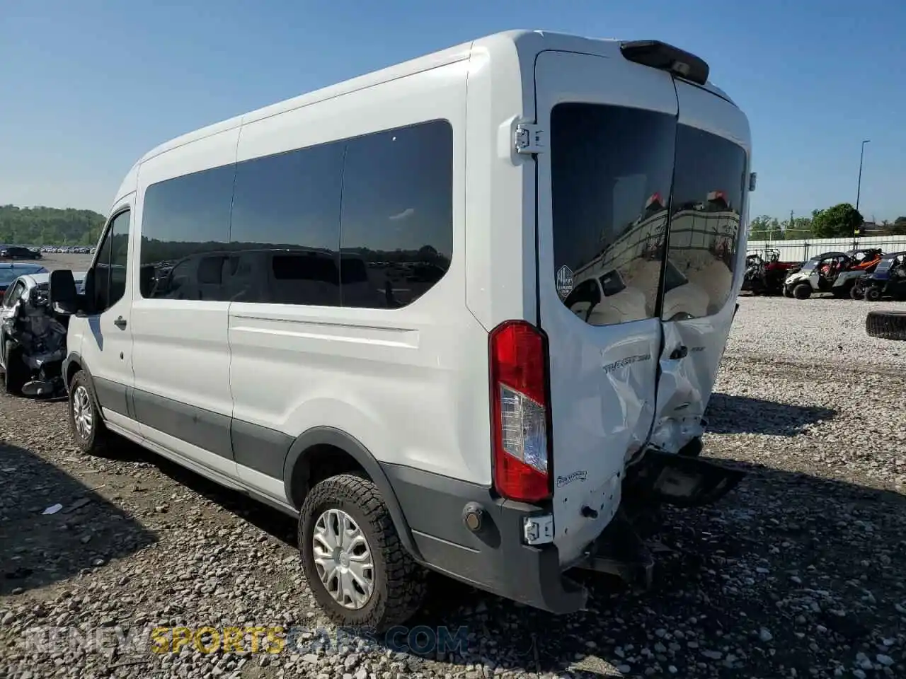 2 fotografías del automóvil dañado 1FBAX2CM8KKA35164 FORD TRANSIT 2019