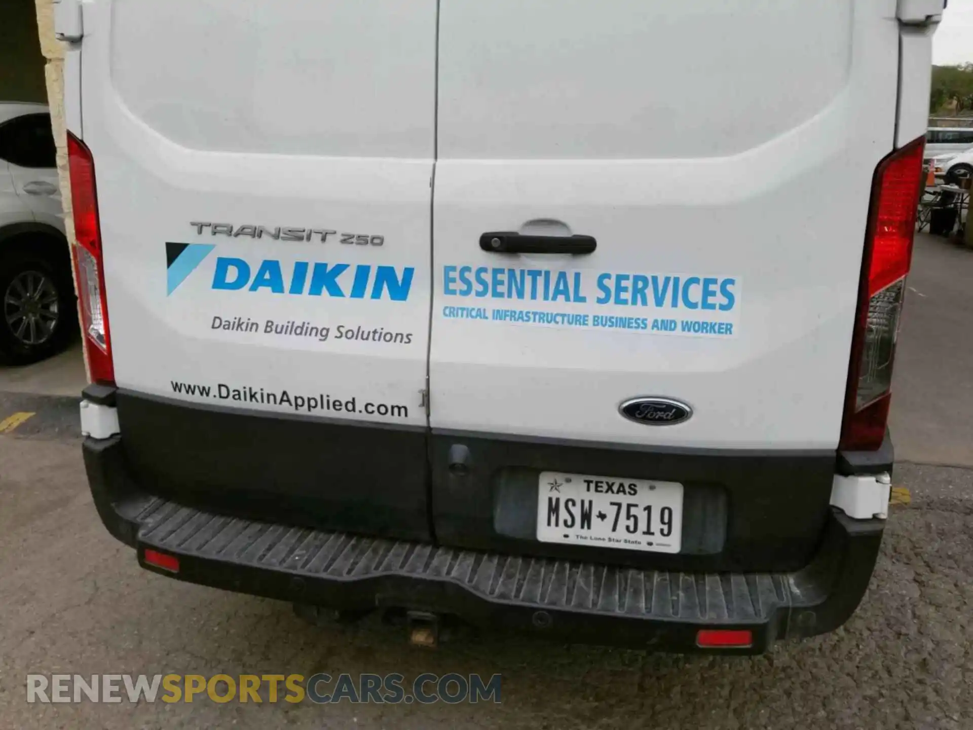 3 Photograph of a damaged car 1FTYR1YG2KKB08577 FORD TRANSIT 2019