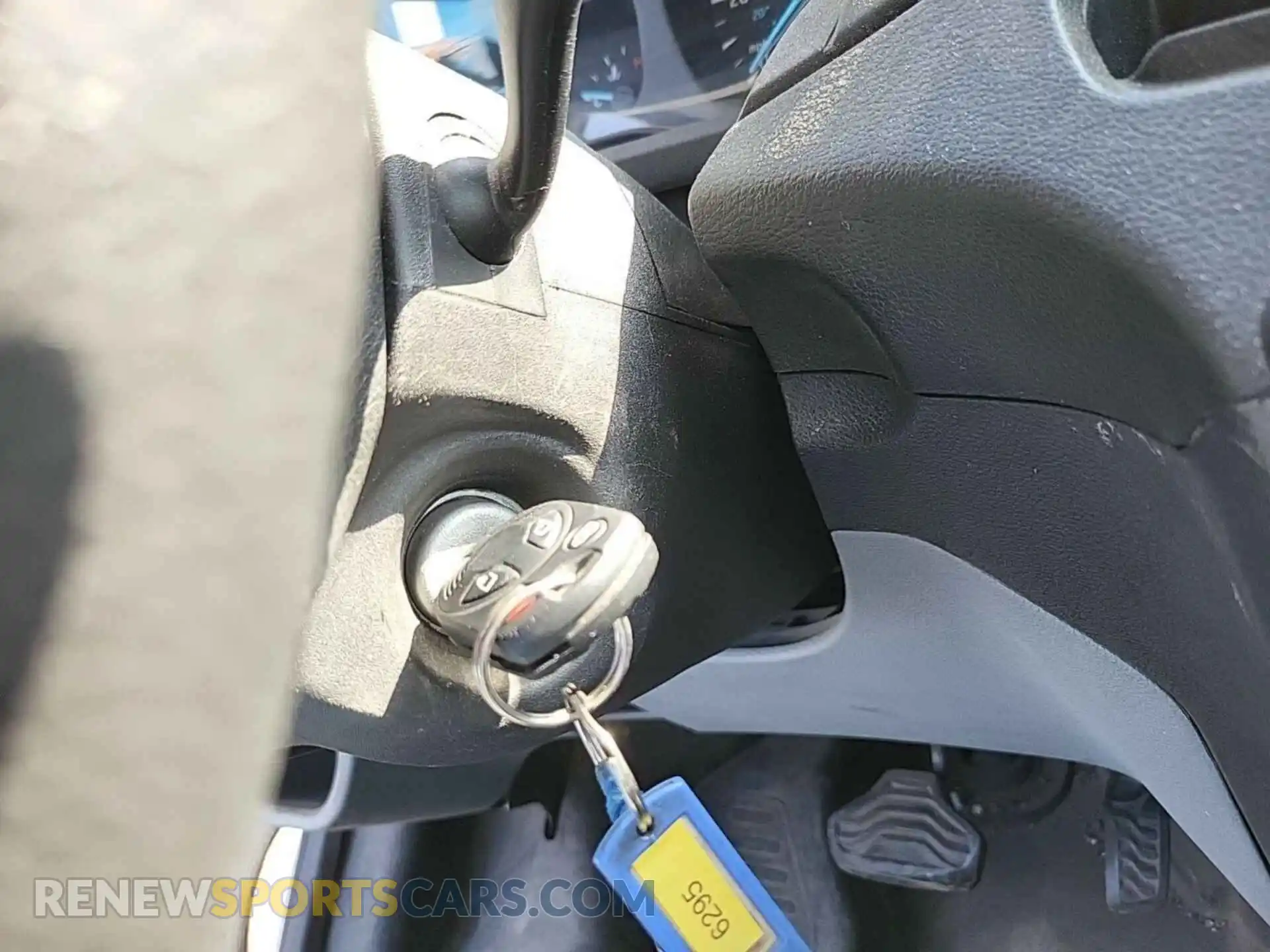 2 Photograph of a damaged car 1FTYR2CM6KKA52906 FORD TRANSIT 2019
