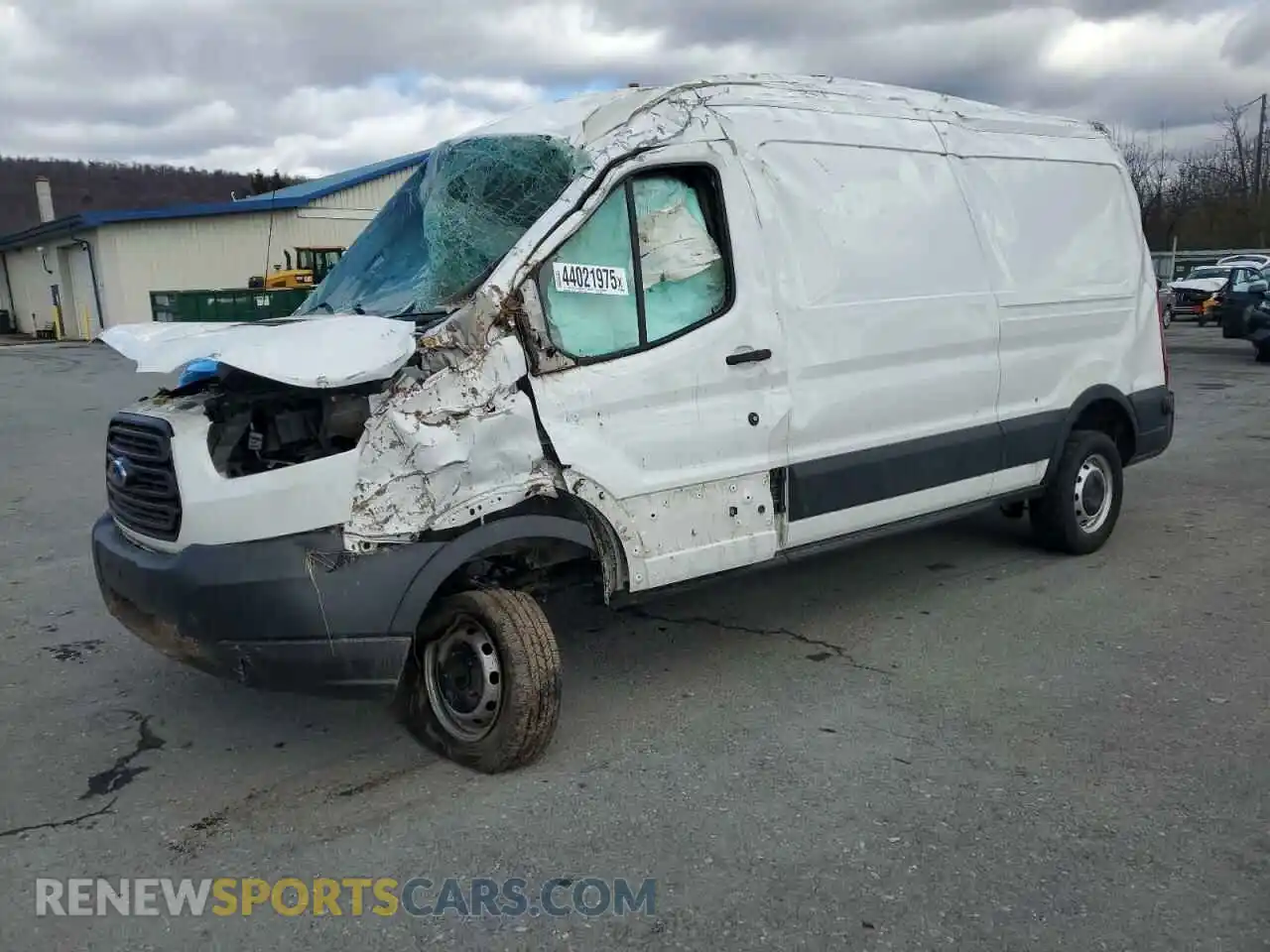 1 Photograph of a damaged car 1FTYR2CM7KKB65988 FORD TRANSIT 2019
