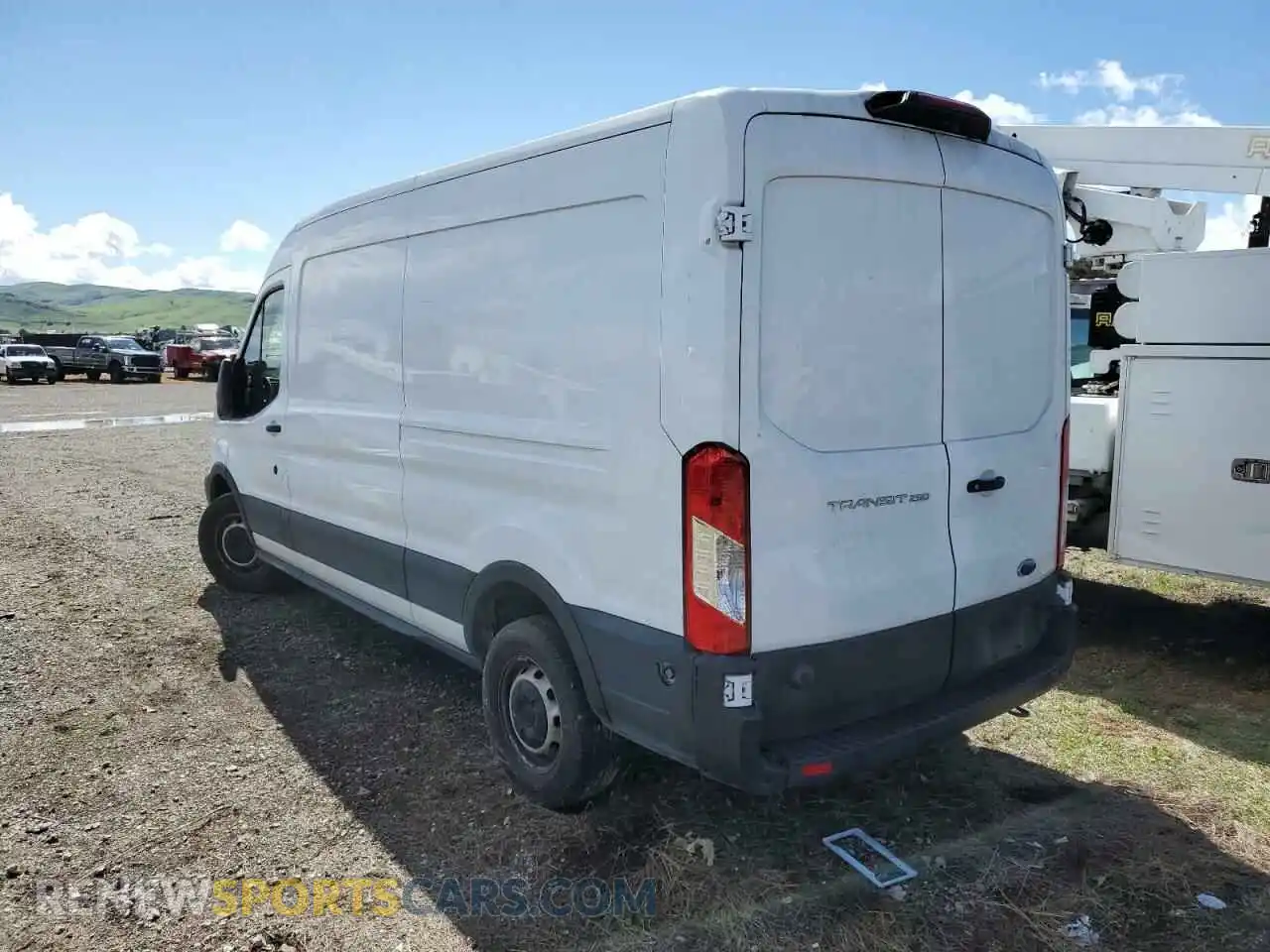 3 Photograph of a damaged car 1FTYR2CM9KKB70898 FORD TRANSIT 2019