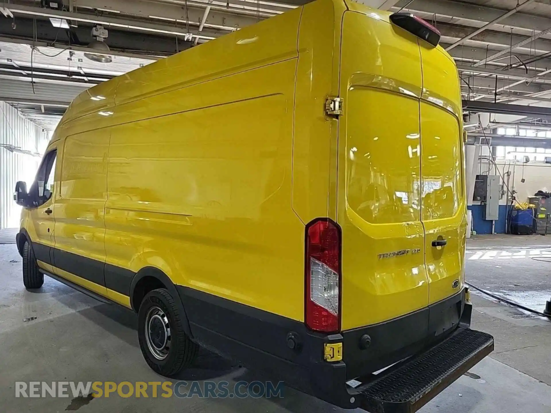 1 Photograph of a damaged car 1FTYR3XMXKKA24882 FORD TRANSIT 2019