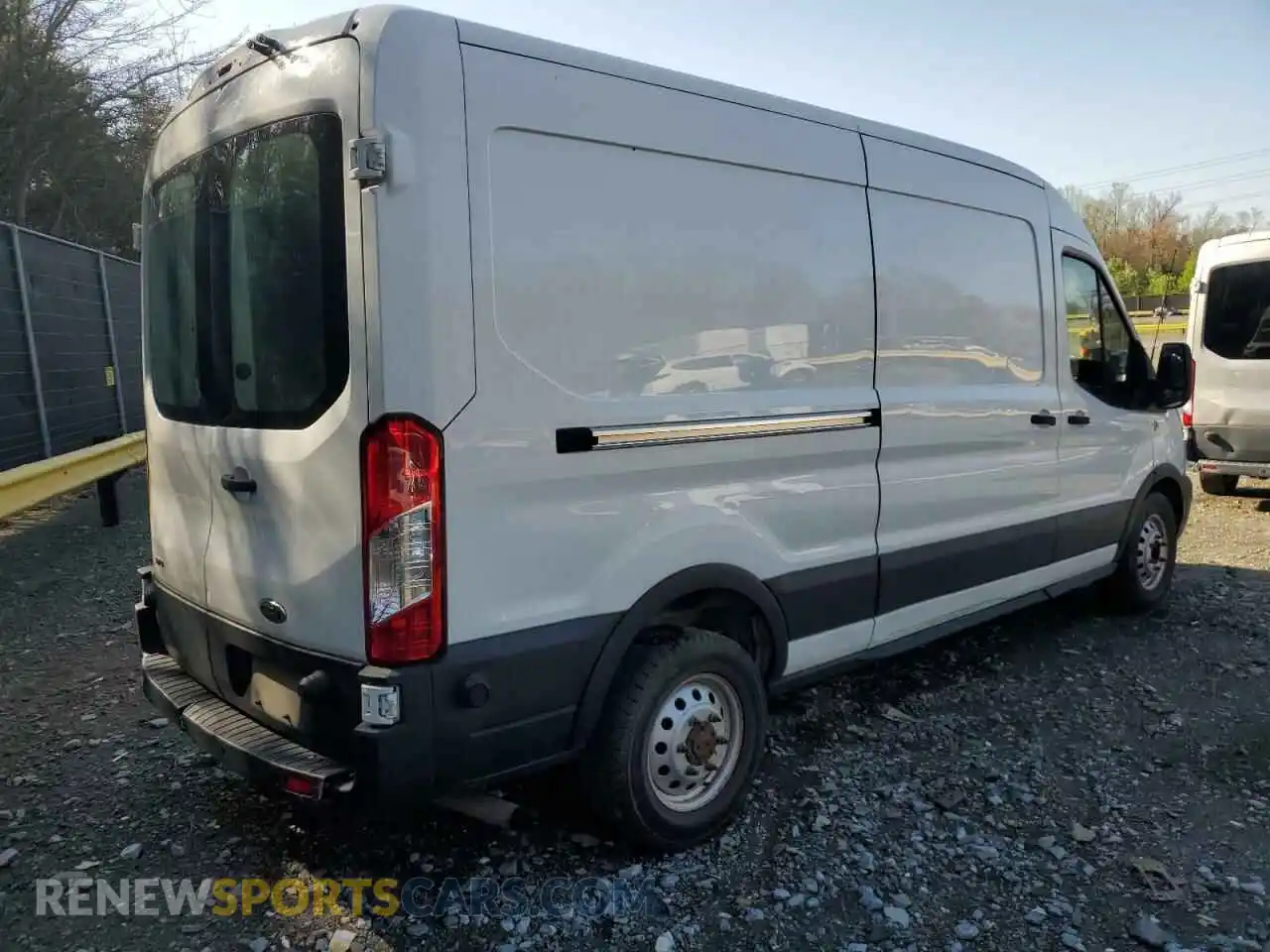 3 Photograph of a damaged car 1FTBR2C8XLKA40526 FORD TRANSIT 2020